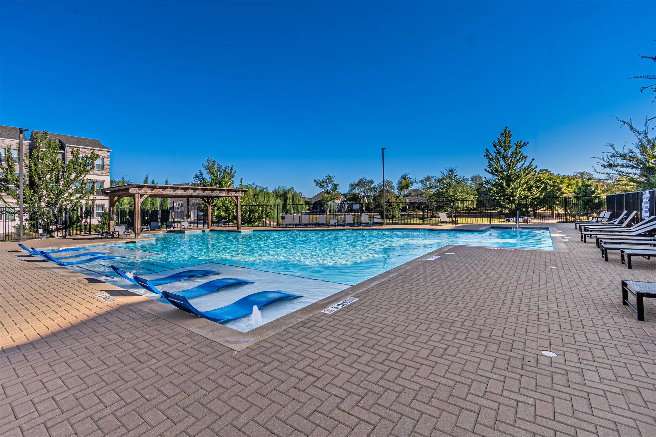Single Family Residence For Sale in Tarrant County , 805 Tennessee Drive, Euless, Texas 76040, 3 Bedroom, 4 Bathroom, 2 Garage spaces, 2,861 Sqft, built in 2020, mls#21407205, Real Estate Agent in Euless, Homes For Sale in Tarrant county, Homes For Sale in Euless, Realtor in Euless Texas, Real Estate Brokerage Independent Realty Texas, Luminita Cordes Realtor