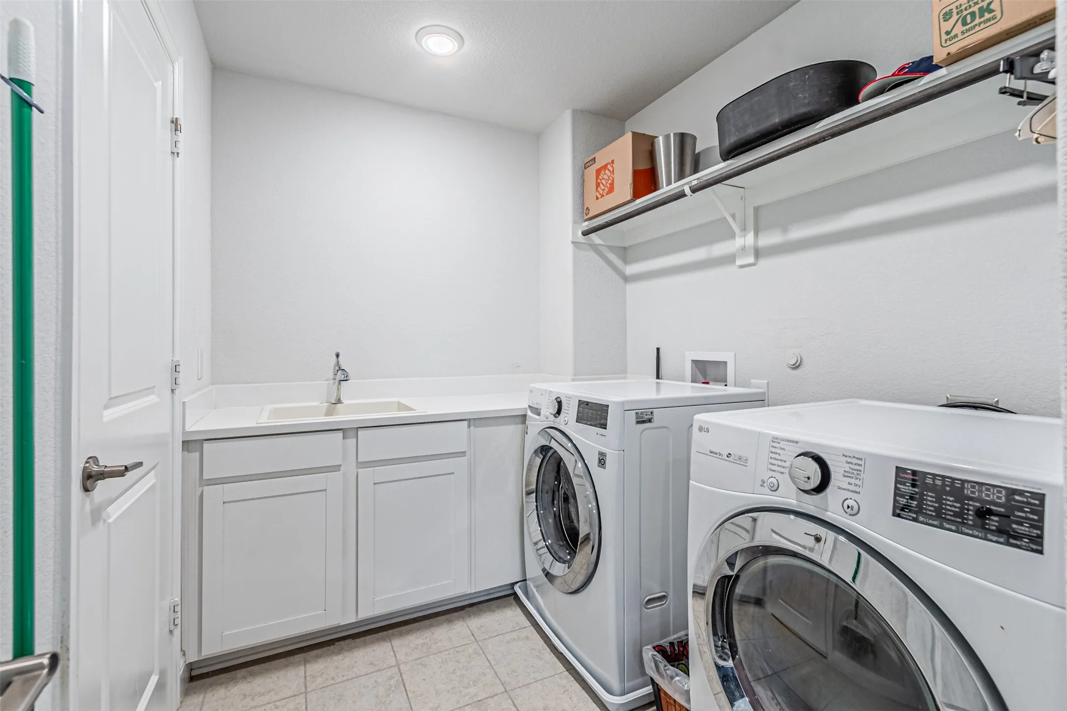 Spacious Utility Room on 3rd Floor