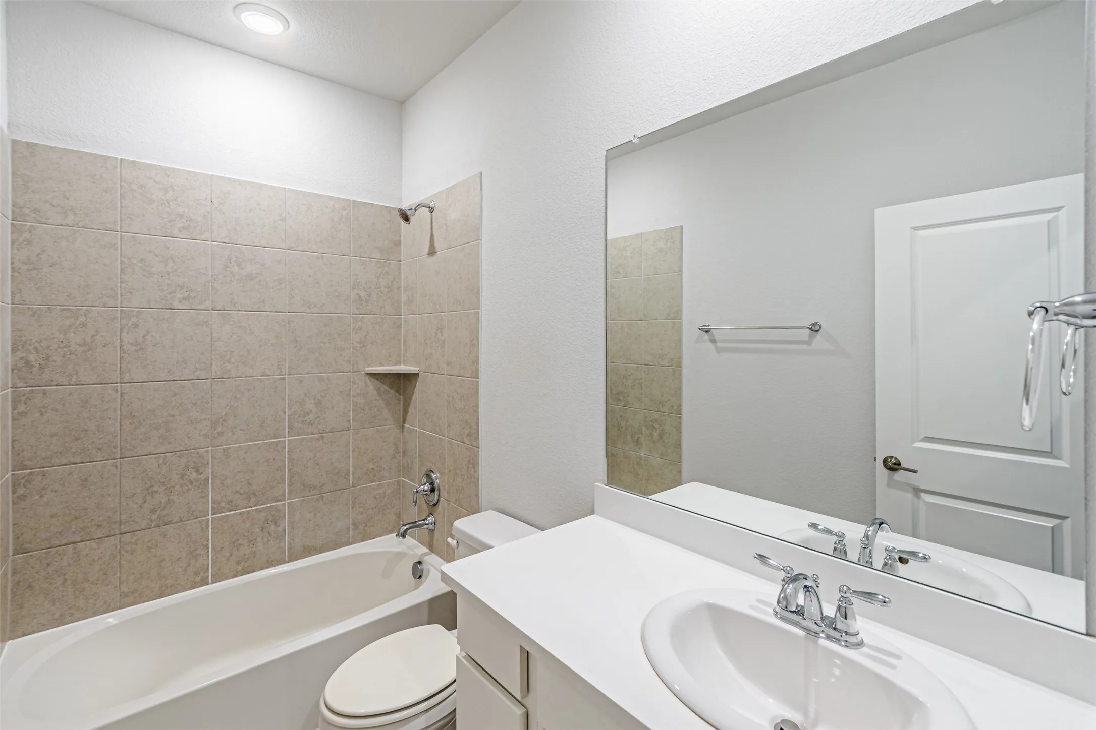 Hall Bathroom on 2nd floor