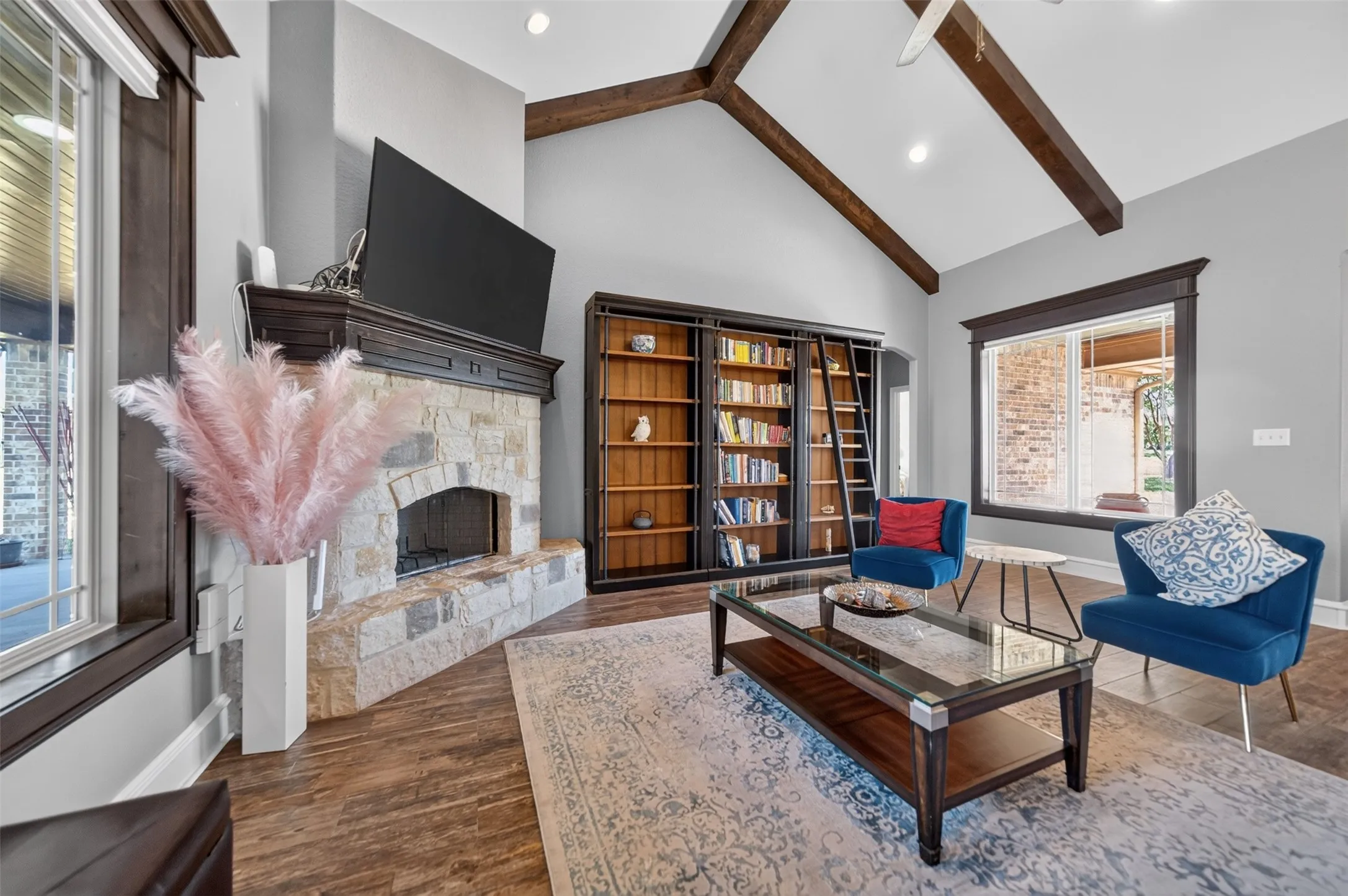 Built in Bookcase