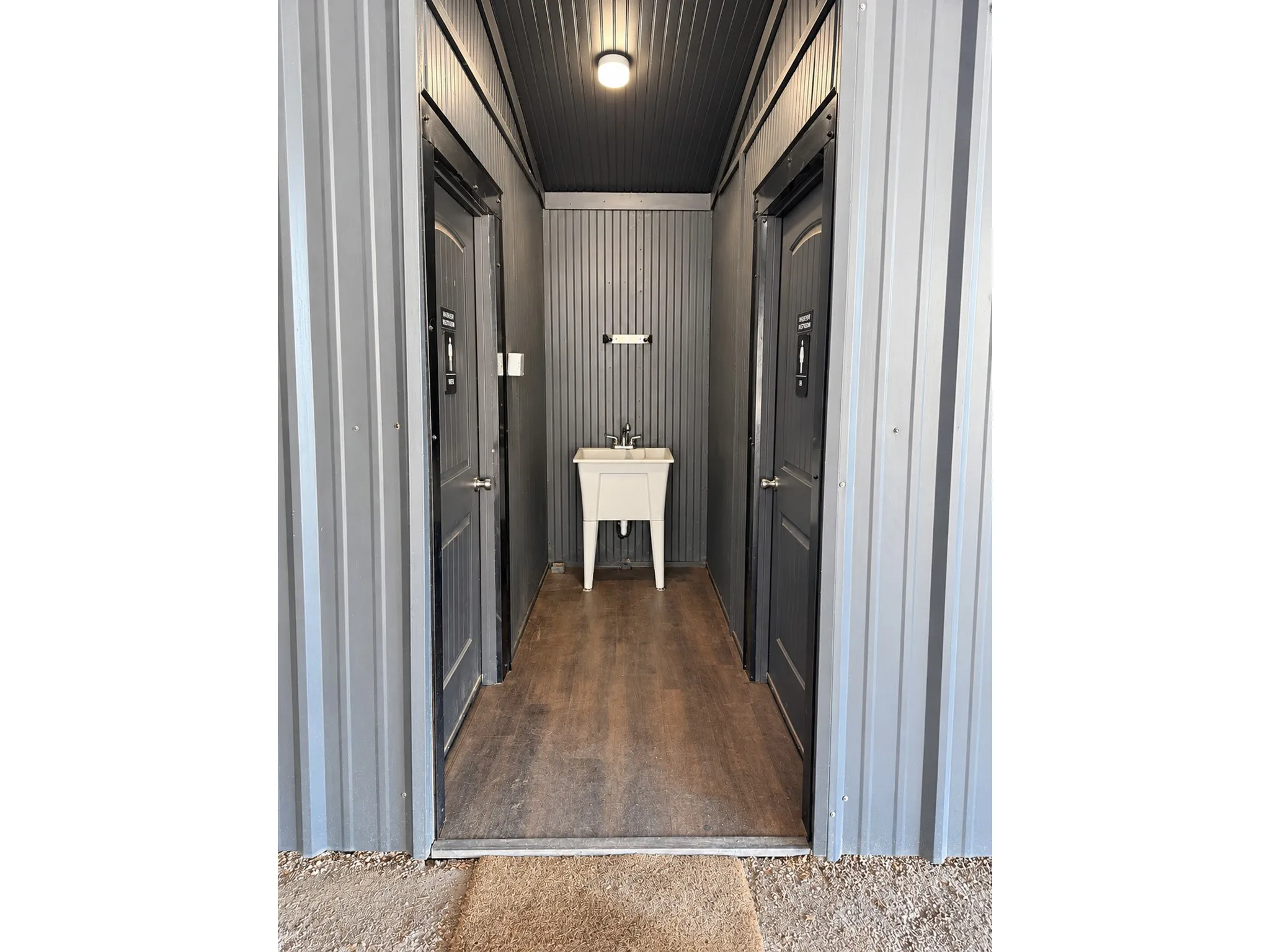 Business For Rent in Parker County , 2524 Azle Highway, Weatherford, Texas 76085, 0, 0, Garage spaces, 0 Sqft, built in 2010, mls#21407563, Real Estate Agent in Weatherford, Homes For Rent in Parker county, Homes For Rent in Weatherford, Realtor in Weatherford Texas, Real Estate Brokerage Independent Realty Texas, Luminita Cordes Realtor
