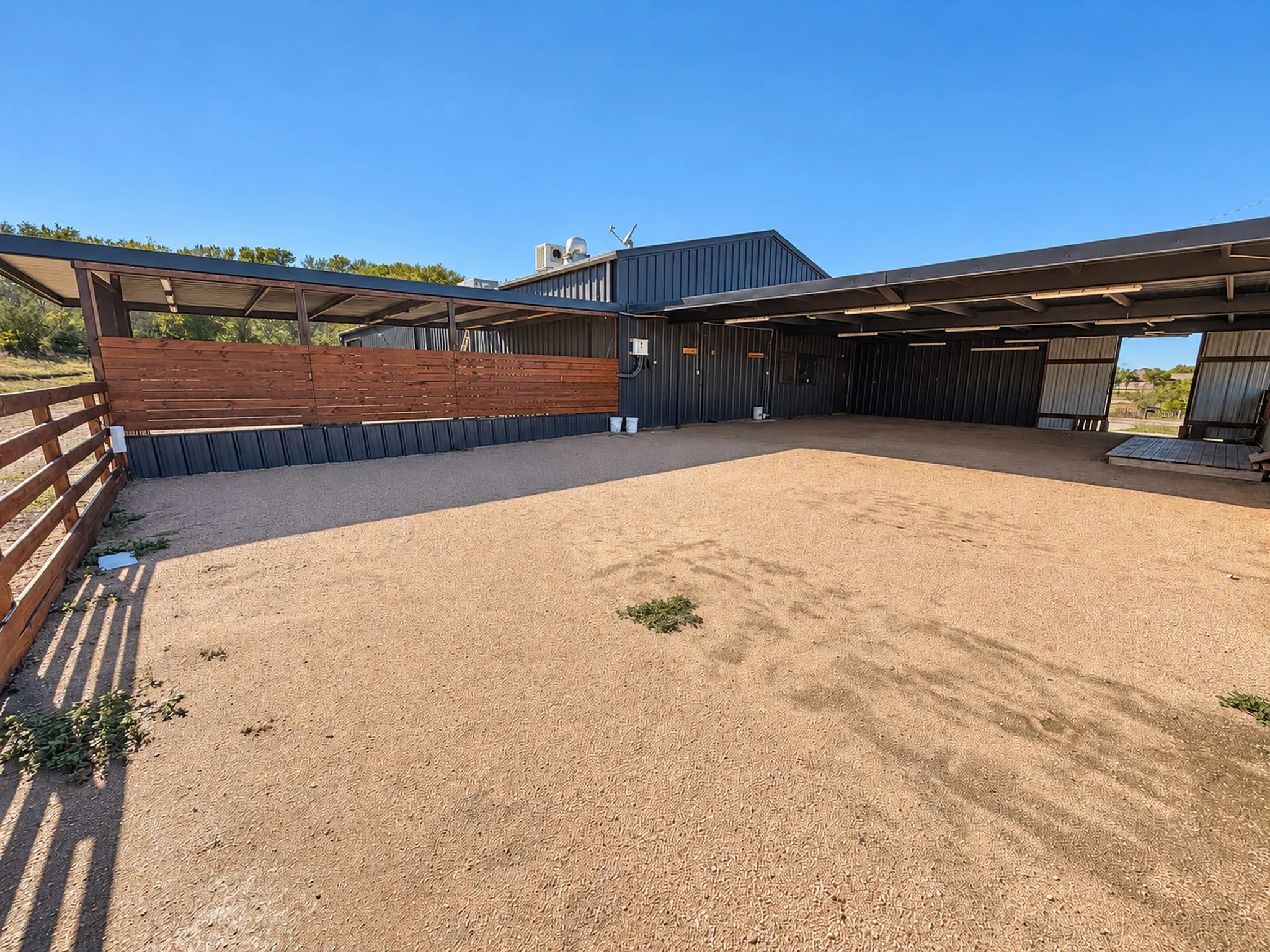 Business For Rent in Parker County , 2524 Azle Highway, Weatherford, Texas 76085, 0, 0, Garage spaces, 0 Sqft, built in 2010, mls#21407563, Real Estate Agent in Weatherford, Homes For Rent in Parker county, Homes For Rent in Weatherford, Realtor in Weatherford Texas, Real Estate Brokerage Independent Realty Texas, Luminita Cordes Realtor