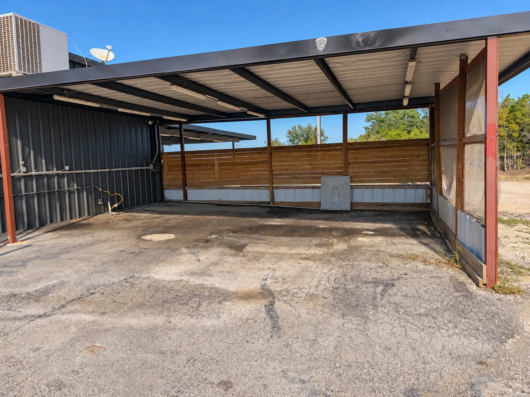 Business For Rent in Parker County , 2524 Azle Highway, Weatherford, Texas 76085, 0, 0, Garage spaces, 0 Sqft, built in 2010, mls#21407563, Real Estate Agent in Weatherford, Homes For Rent in Parker county, Homes For Rent in Weatherford, Realtor in Weatherford Texas, Real Estate Brokerage Independent Realty Texas, Luminita Cordes Realtor