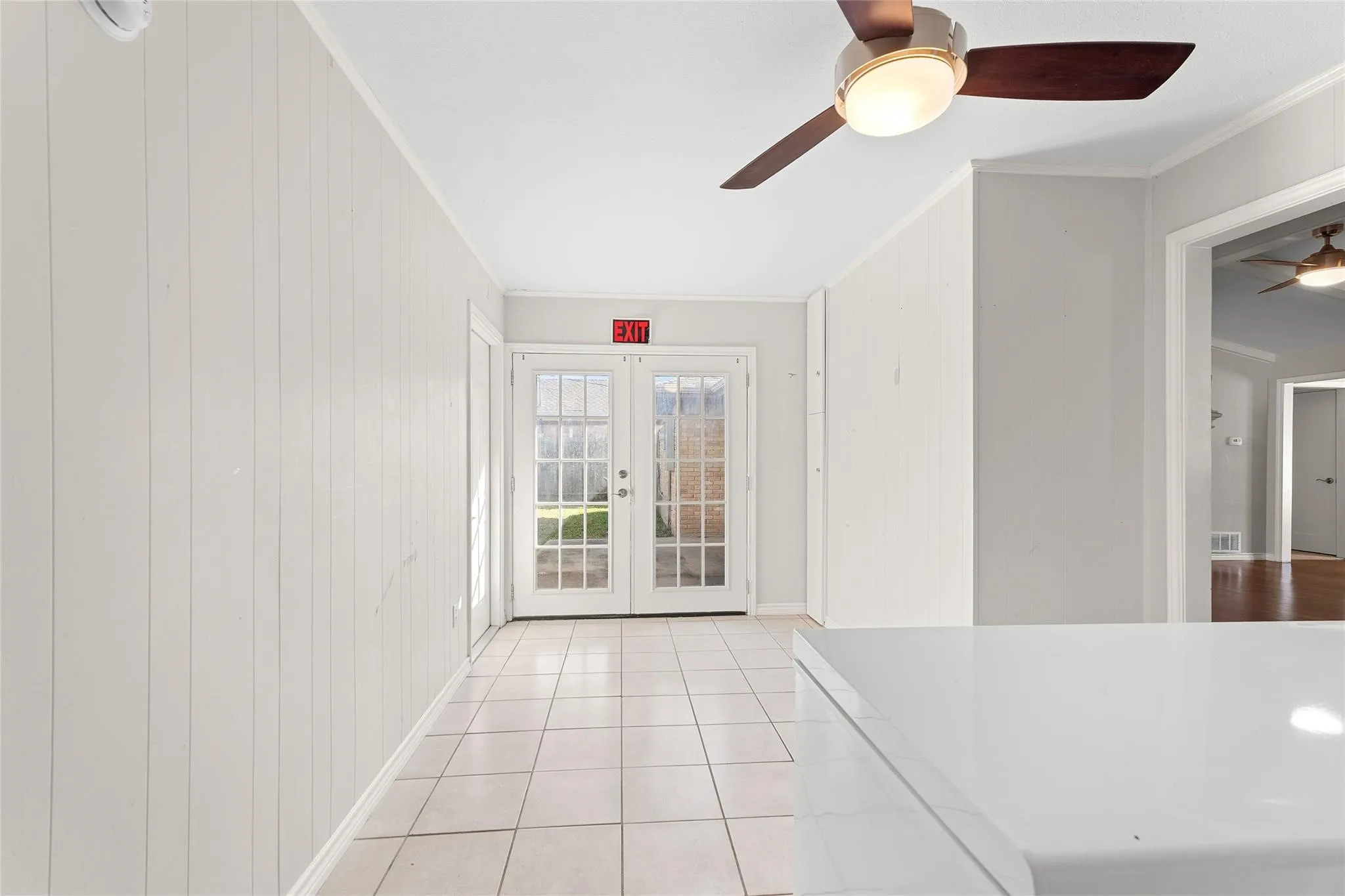 Single Family Residence For Sale in Dallas County , 6907 Pickrell Drive, Dallas, Texas 75227, 4 Bedroom, 2 Bathroom, 2 Garage spaces, 2,208 Sqft, built in 1971, mls#21407561, Real Estate Agent in Dallas, Homes For Sale in Dallas county, Homes For Sale in Dallas, Realtor in Dallas Texas, Real Estate Brokerage Independent Realty Texas, Luminita Cordes Realtor
