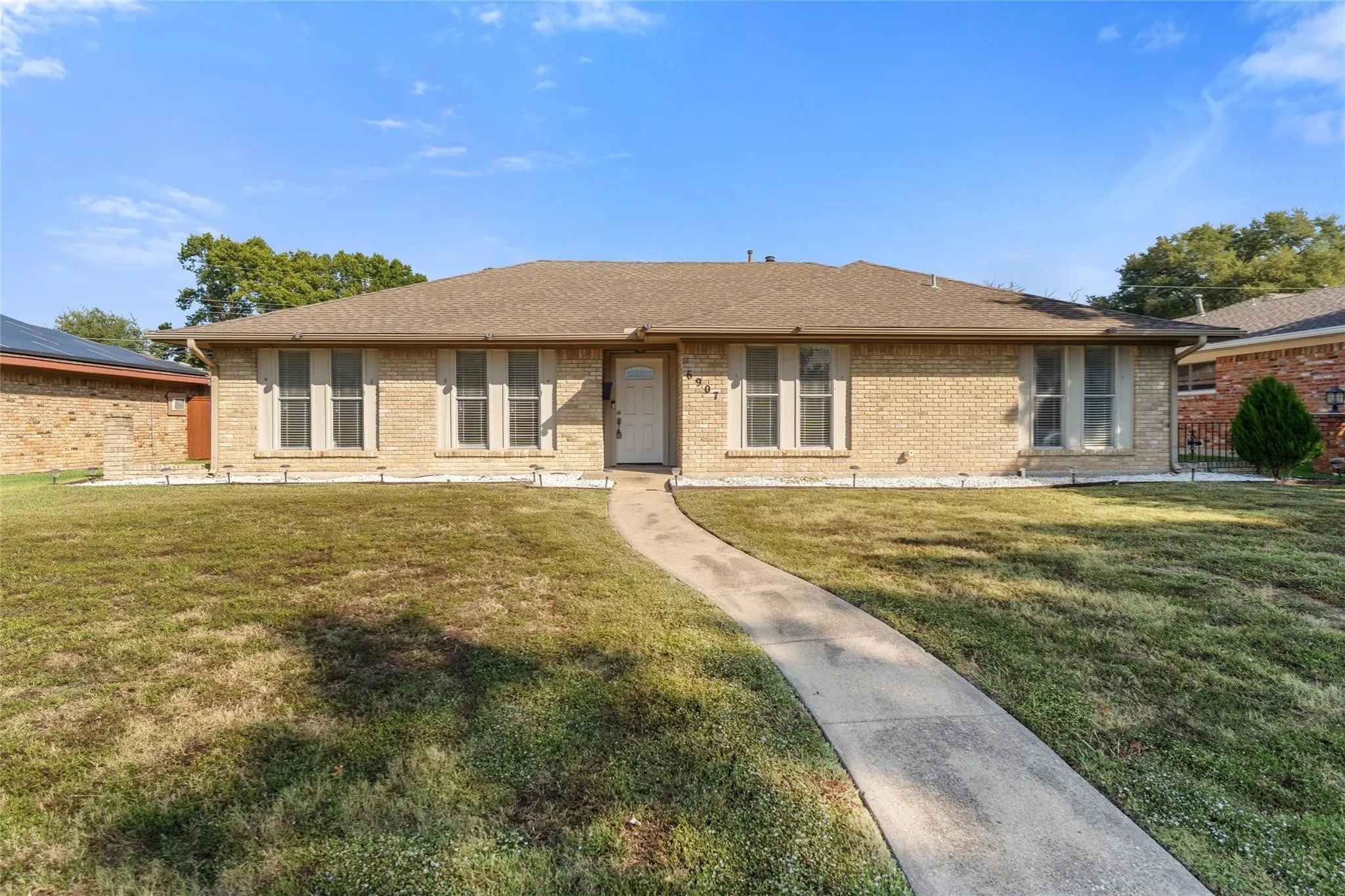 Single Family Residence For Sale
