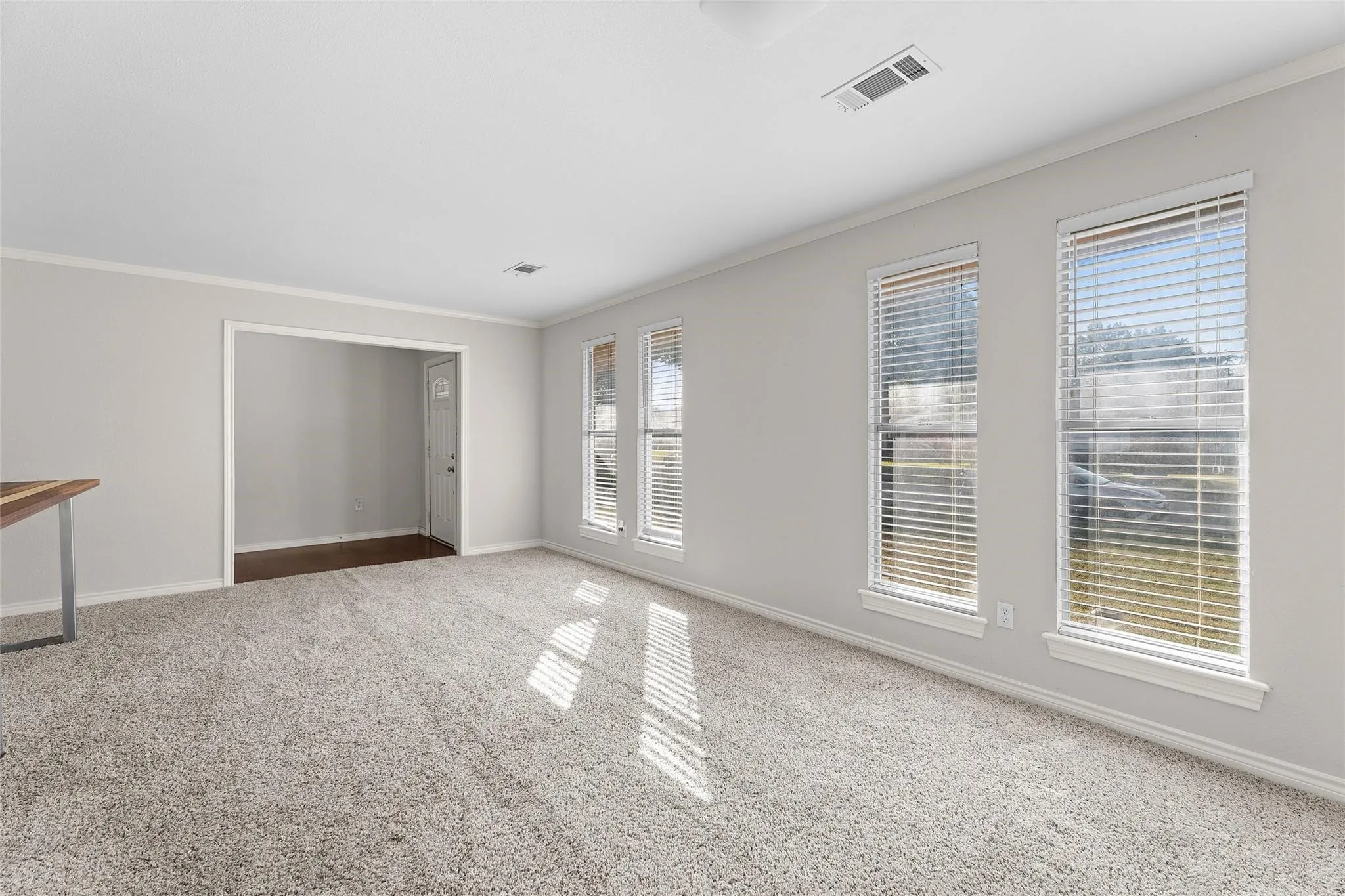 Single Family Residence For Sale in Dallas County , 6907 Pickrell Drive, Dallas, Texas 75227, 4 Bedroom, 2 Bathroom, 2 Garage spaces, 2,208 Sqft, built in 1971, mls#21407561, Real Estate Agent in Dallas, Homes For Sale in Dallas county, Homes For Sale in Dallas, Realtor in Dallas Texas, Real Estate Brokerage Independent Realty Texas, Luminita Cordes Realtor