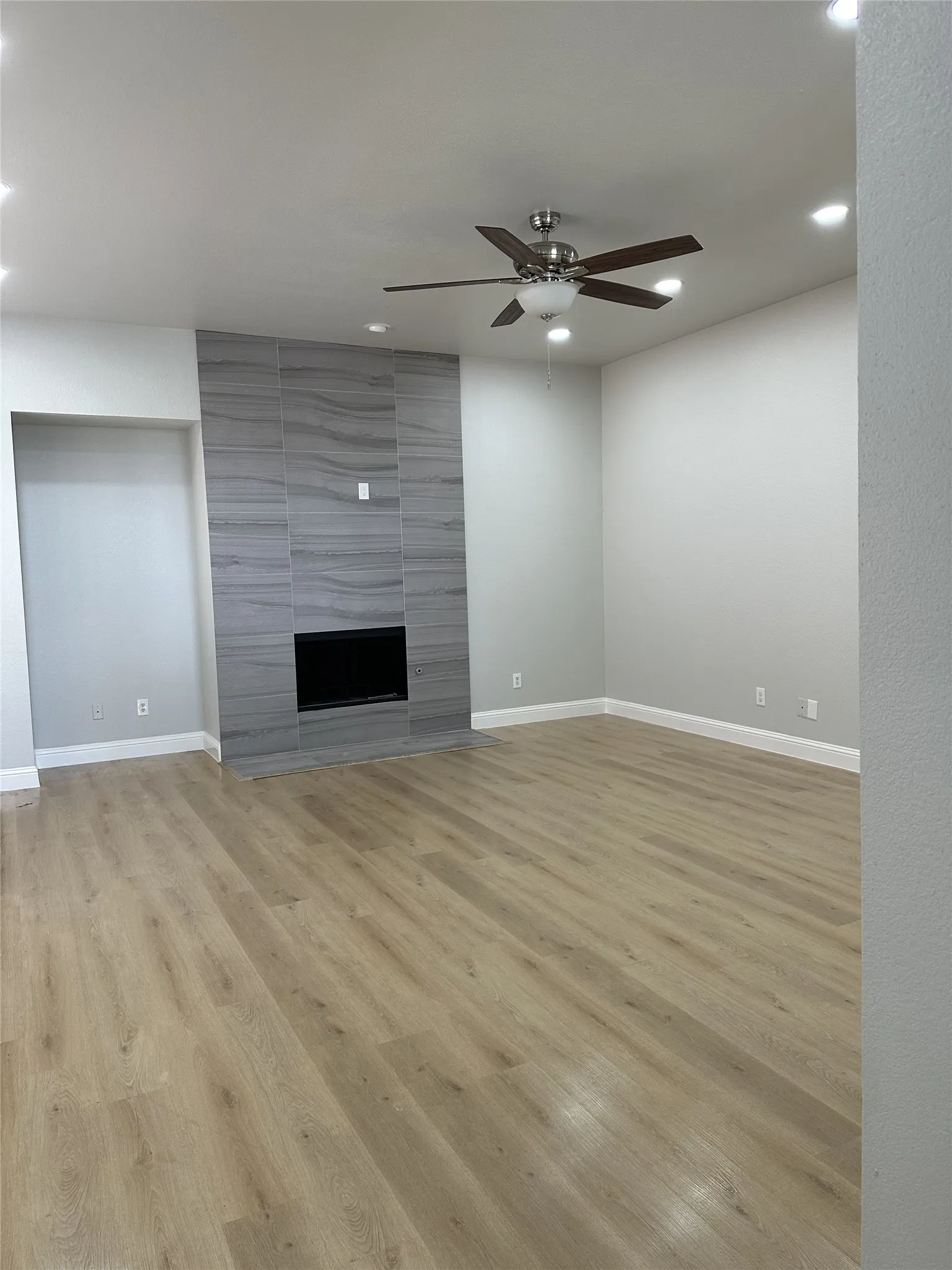 Single Family Residence For Rent in Denton County , 3160 Delaford Drive, Carrollton, Texas 75007, 3 Bedroom, 2 Bathroom, 2 Garage spaces, 2,114 Sqft, built in 1999, mls#21407577, Real Estate Agent in Carrollton, Homes For Rent in Denton county, Homes For Rent in Carrollton, Realtor in Carrollton Texas, Real Estate Brokerage Independent Realty Texas, Luminita Cordes Realtor