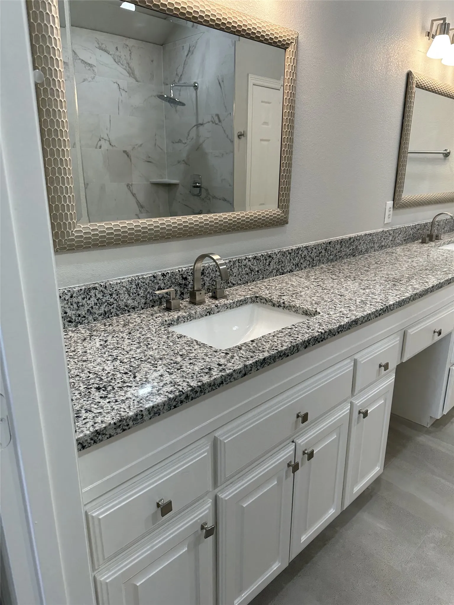 Single Family Residence For Rent in Denton County , 3160 Delaford Drive, Carrollton, Texas 75007, 3 Bedroom, 2 Bathroom, 2 Garage spaces, 2,114 Sqft, built in 1999, mls#21407577, Real Estate Agent in Carrollton, Homes For Rent in Denton county, Homes For Rent in Carrollton, Realtor in Carrollton Texas, Real Estate Brokerage Independent Realty Texas, Luminita Cordes Realtor