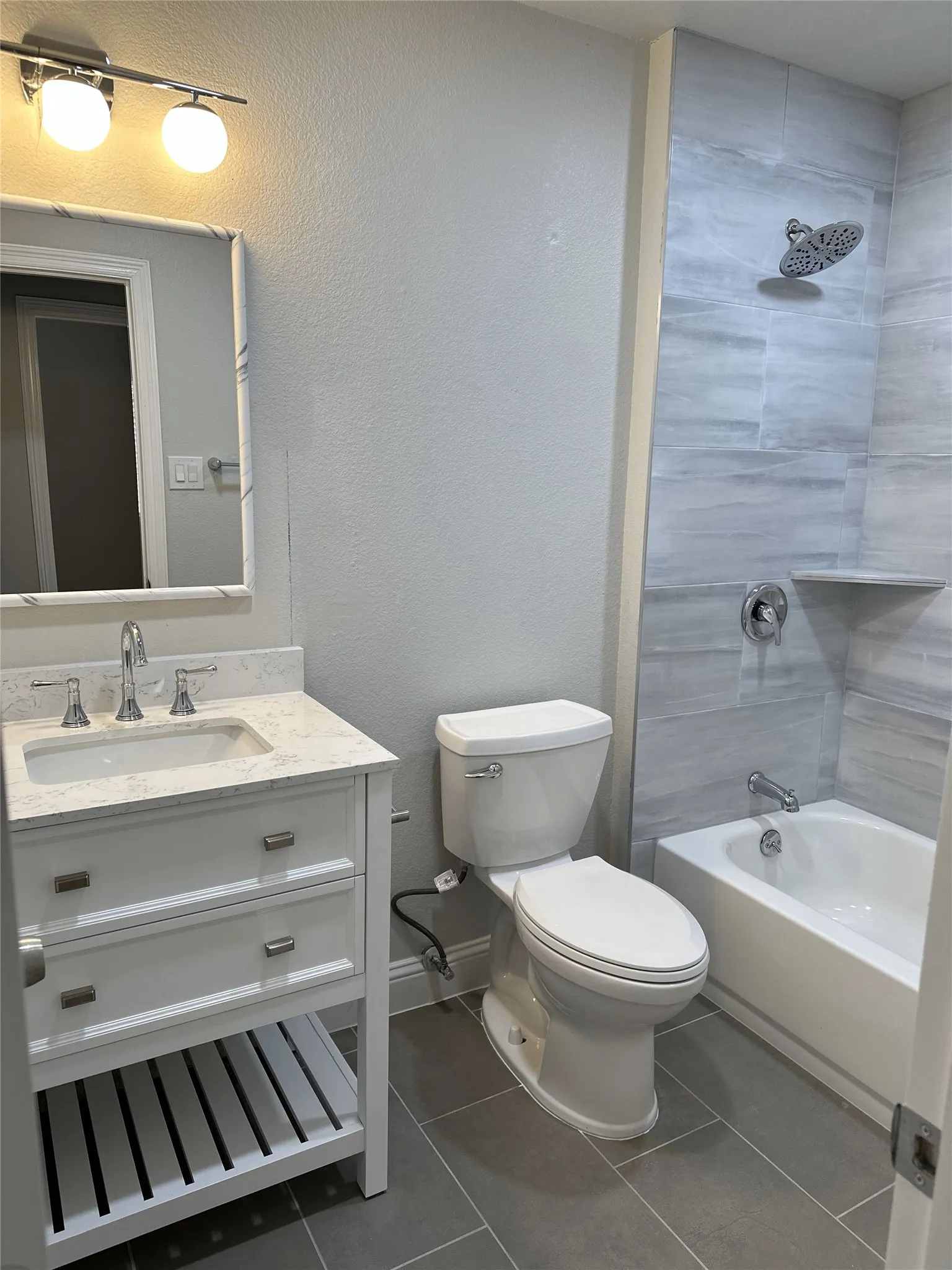 Single Family Residence For Rent in Denton County , 3160 Delaford Drive, Carrollton, Texas 75007, 3 Bedroom, 2 Bathroom, 2 Garage spaces, 2,114 Sqft, built in 1999, mls#21407577, Real Estate Agent in Carrollton, Homes For Rent in Denton county, Homes For Rent in Carrollton, Realtor in Carrollton Texas, Real Estate Brokerage Independent Realty Texas, Luminita Cordes Realtor