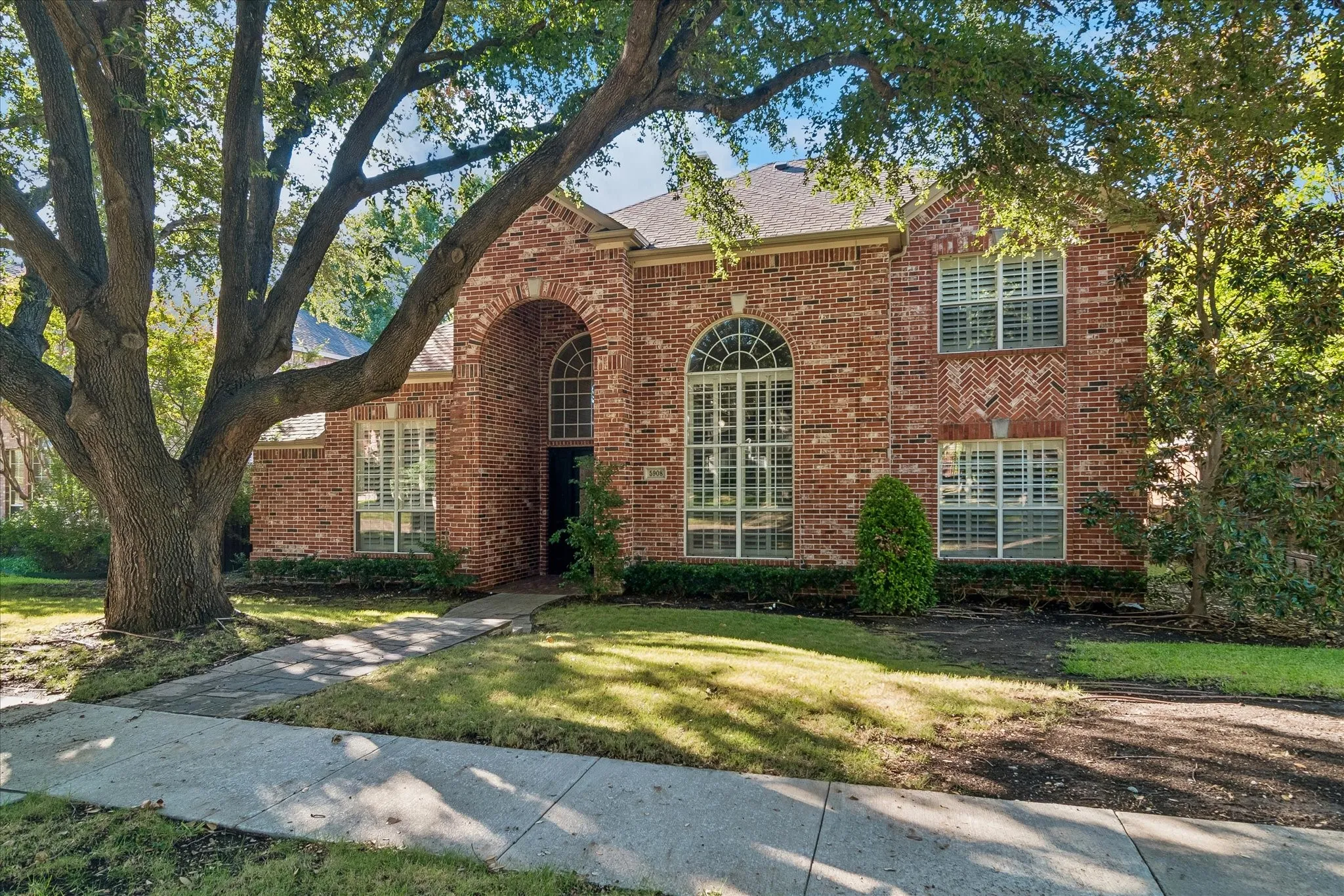 Single Family Residence For Sale