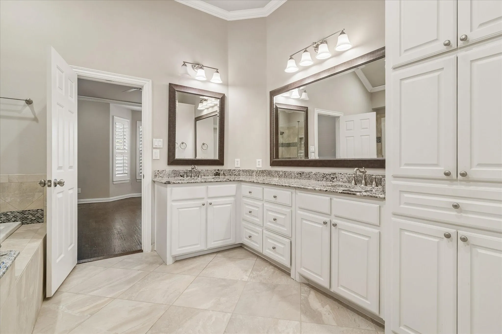 Single Family Residence For Sale in Collin County , 5908 Pebblestone Lane, Plano, Texas 75093, 4 Bedroom, 4 Bathroom, 2 Garage spaces, 2,906 Sqft, built in 1996, mls#21407031, Real Estate Agent in Plano, Homes For Sale in Collin county, Homes For Sale in Plano, Realtor in Plano Texas, Real Estate Brokerage Independent Realty Texas, Luminita Cordes Realtor