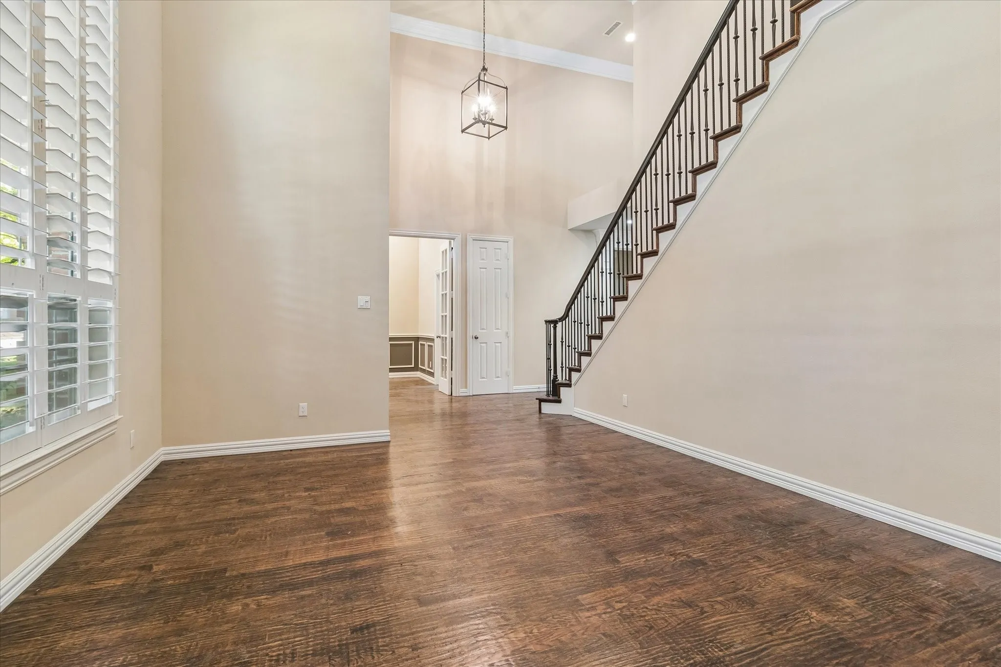 Single Family Residence For Sale in Collin County , 5908 Pebblestone Lane, Plano, Texas 75093, 4 Bedroom, 4 Bathroom, 2 Garage spaces, 2,906 Sqft, built in 1996, mls#21407031, Real Estate Agent in Plano, Homes For Sale in Collin county, Homes For Sale in Plano, Realtor in Plano Texas, Real Estate Brokerage Independent Realty Texas, Luminita Cordes Realtor