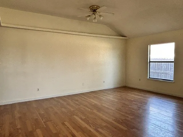 Single Family Residence For Sale in Tarrant County , 1416 Nelson Place, Fort Worth, Texas 76028, 3 Bedroom, 2 Bathroom, 2 Garage spaces, 1,368 Sqft, built in 1988, mls#21407569, Real Estate Agent in Fort Worth, Homes For Sale in Tarrant county, Homes For Sale in Fort Worth, Realtor in Fort Worth Texas, Real Estate Brokerage Independent Realty Texas, Luminita Cordes Realtor