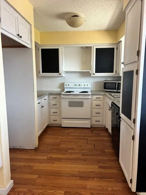 Single Family Residence For Sale in Tarrant County , 1416 Nelson Place, Fort Worth, Texas 76028, 3 Bedroom, 2 Bathroom, 2 Garage spaces, 1,368 Sqft, built in 1988, mls#21407569, Real Estate Agent in Fort Worth, Homes For Sale in Tarrant county, Homes For Sale in Fort Worth, Realtor in Fort Worth Texas, Real Estate Brokerage Independent Realty Texas, Luminita Cordes Realtor