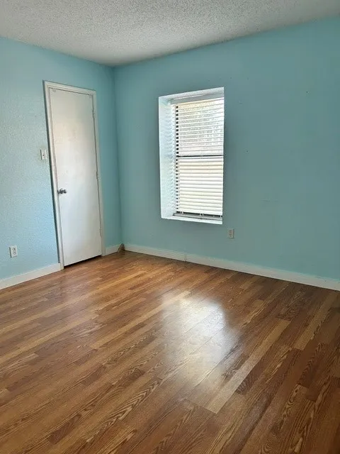 Single Family Residence For Sale in Tarrant County , 1416 Nelson Place, Fort Worth, Texas 76028, 3 Bedroom, 2 Bathroom, 2 Garage spaces, 1,368 Sqft, built in 1988, mls#21407569, Real Estate Agent in Fort Worth, Homes For Sale in Tarrant county, Homes For Sale in Fort Worth, Realtor in Fort Worth Texas, Real Estate Brokerage Independent Realty Texas, Luminita Cordes Realtor