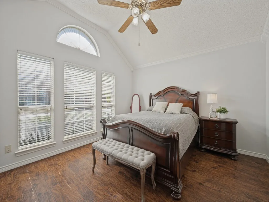 Single Family Residence For Sale in Collin County , 2705 Micarta Drive, Plano, Texas 75025, 3 Bedroom, 3 Bathroom, 2 Garage spaces, 1,818 Sqft, built in 1987, mls#21406774, Real Estate Agent in Plano, Homes For Sale in Collin county, Homes For Sale in Plano, Realtor in Plano Texas, Real Estate Brokerage Independent Realty Texas, Luminita Cordes Realtor