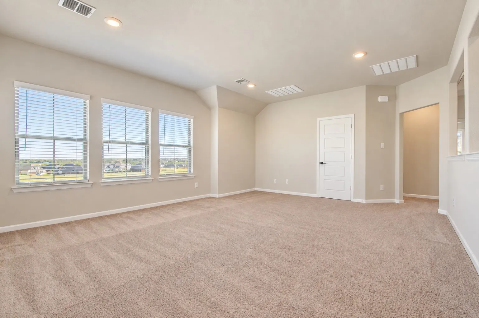 Single Family Residence For Sale in Tarrant County , 10208 Hanks Creek Road, Fort Worth, Texas 76126, 5 Bedroom, 3 Bathroom, 2 Garage spaces, 2,740 Sqft, built in 2020, mls#21403220, Real Estate Agent in Fort Worth, Homes For Sale in Tarrant county, Homes For Sale in Fort Worth, Realtor in Fort Worth Texas, Real Estate Brokerage Independent Realty Texas, Luminita Cordes Realtor