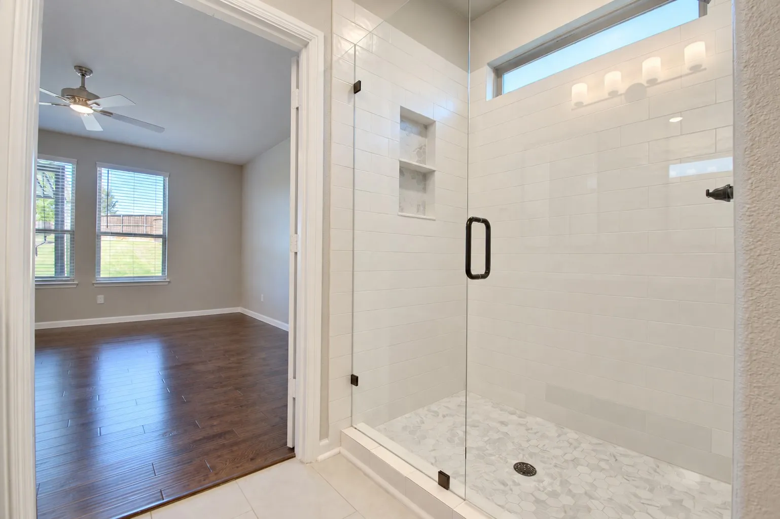 Single Family Residence For Sale in Tarrant County , 10208 Hanks Creek Road, Fort Worth, Texas 76126, 5 Bedroom, 3 Bathroom, 2 Garage spaces, 2,740 Sqft, built in 2020, mls#21403220, Real Estate Agent in Fort Worth, Homes For Sale in Tarrant county, Homes For Sale in Fort Worth, Realtor in Fort Worth Texas, Real Estate Brokerage Independent Realty Texas, Luminita Cordes Realtor