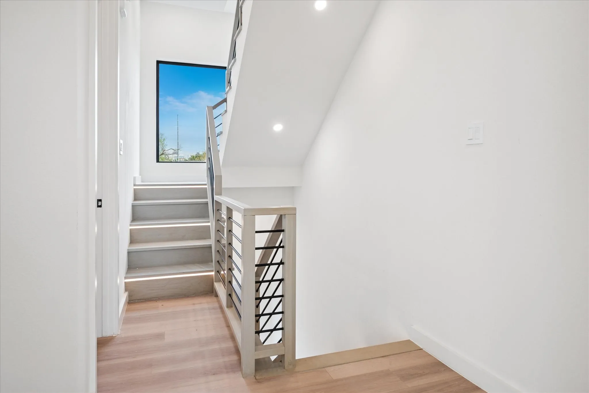 Condominium For Sale in Dallas County , 4534 Lake Avenue 104, Dallas, Texas 75219, 3 Bedroom, 3 Bathroom, 2 Garage spaces, 2,207 Sqft, built in 2025, mls#21407585, Real Estate Agent in Dallas, Homes For Sale in Dallas county, Homes For Sale in Dallas, Realtor in Dallas Texas, Real Estate Brokerage Independent Realty Texas, Luminita Cordes Realtor