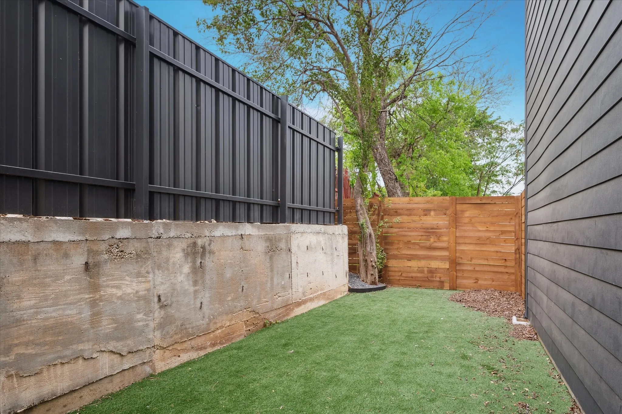 Condominium For Sale in Dallas County , 4534 Lake Avenue 104, Dallas, Texas 75219, 3 Bedroom, 3 Bathroom, 2 Garage spaces, 2,207 Sqft, built in 2025, mls#21407585, Real Estate Agent in Dallas, Homes For Sale in Dallas county, Homes For Sale in Dallas, Realtor in Dallas Texas, Real Estate Brokerage Independent Realty Texas, Luminita Cordes Realtor