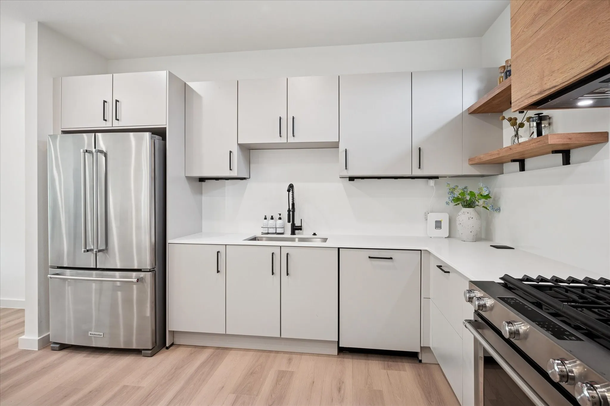 Condominium For Sale in Dallas County , 4534 Lake Avenue 104, Dallas, Texas 75219, 3 Bedroom, 3 Bathroom, 2 Garage spaces, 2,207 Sqft, built in 2025, mls#21407585, Real Estate Agent in Dallas, Homes For Sale in Dallas county, Homes For Sale in Dallas, Realtor in Dallas Texas, Real Estate Brokerage Independent Realty Texas, Luminita Cordes Realtor
