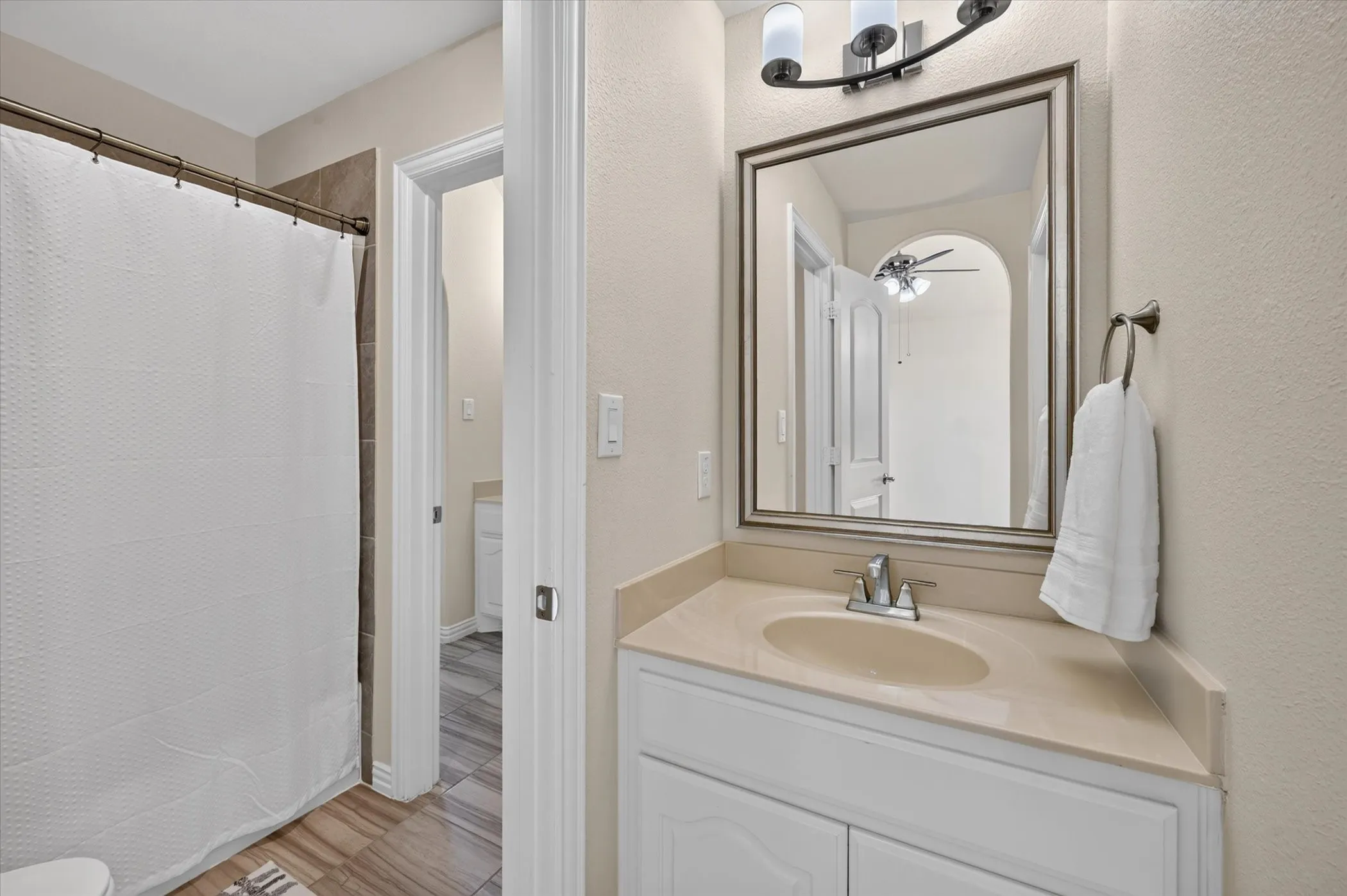 Single Family Residence For Sale in Collin County , 4901 Keswick Drive, Parker, Texas 75002, 6 Bedroom, 5 Bathroom, 3 Garage spaces, 4,762 Sqft, built in 2018, mls#21400226, Real Estate Agent in Parker, Homes For Sale in Collin county, Homes For Sale in Parker, Realtor in Parker Texas, Real Estate Brokerage Independent Realty Texas, Luminita Cordes Realtor