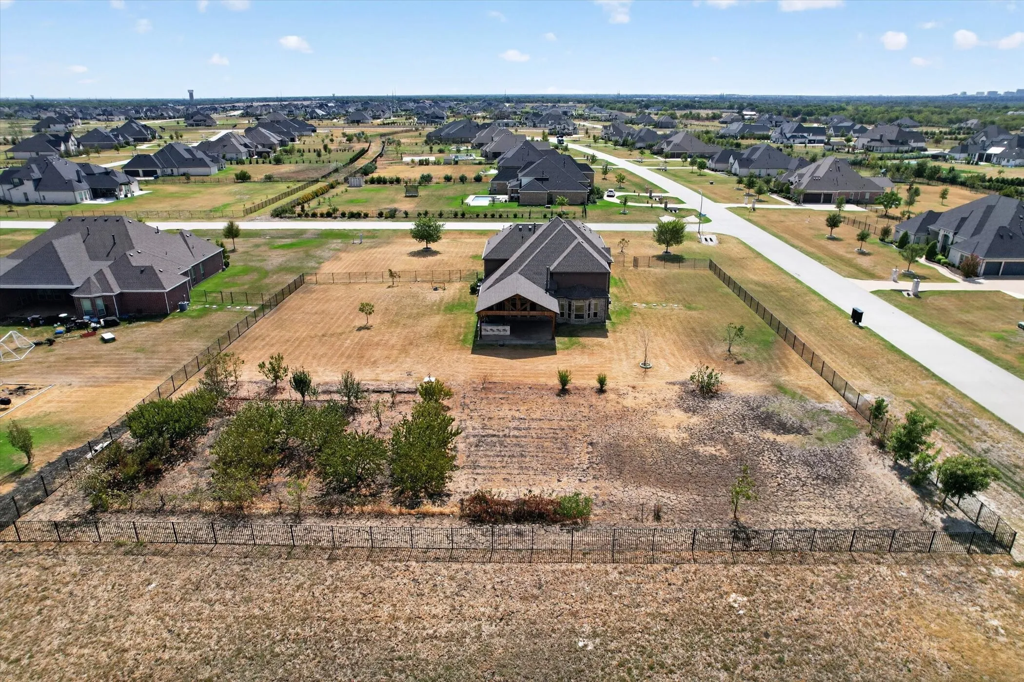 Single Family Residence For Sale in Collin County , 4901 Keswick Drive, Parker, Texas 75002, 6 Bedroom, 5 Bathroom, 3 Garage spaces, 4,762 Sqft, built in 2018, mls#21400226, Real Estate Agent in Parker, Homes For Sale in Collin county, Homes For Sale in Parker, Realtor in Parker Texas, Real Estate Brokerage Independent Realty Texas, Luminita Cordes Realtor