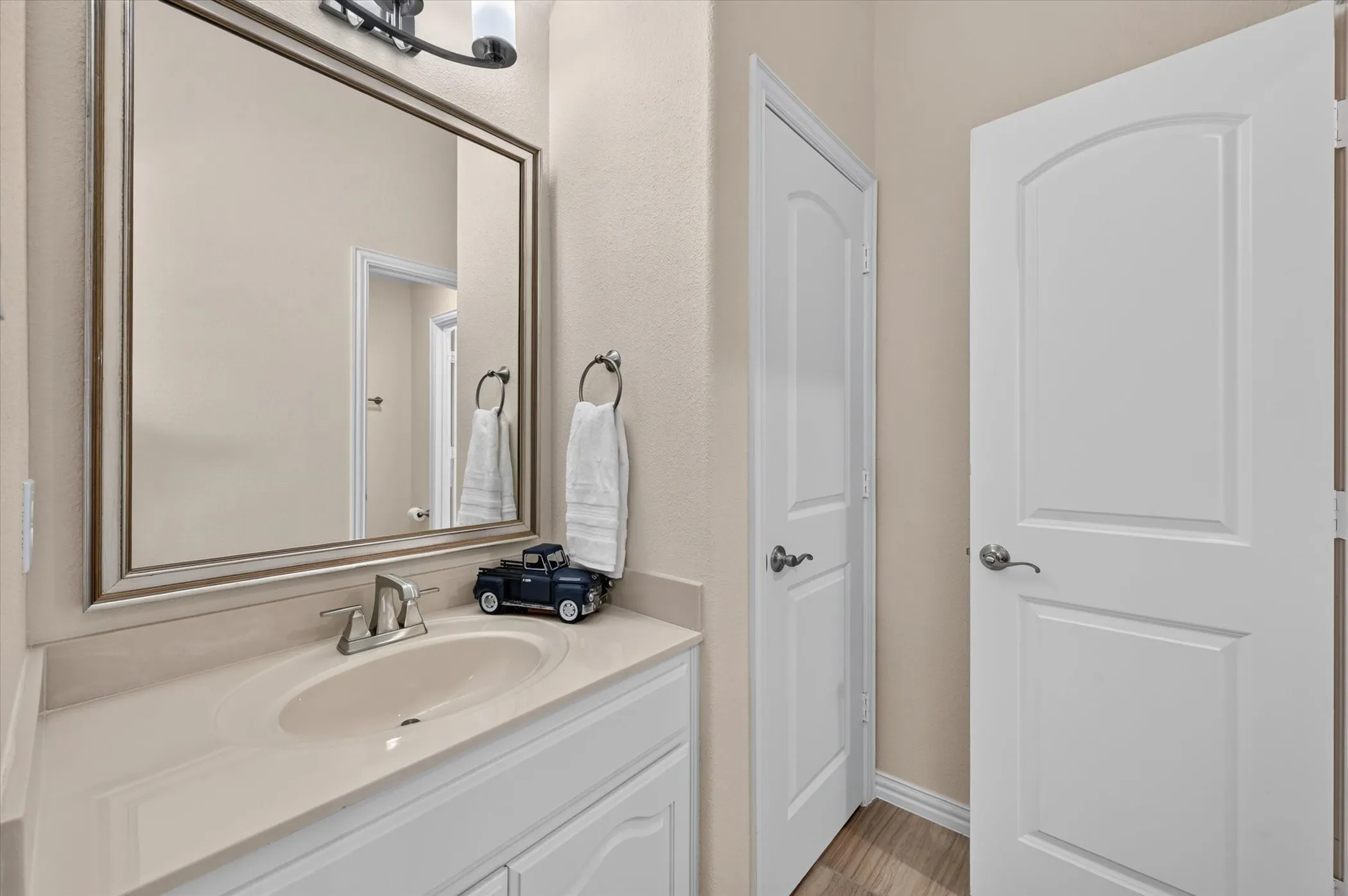Single Family Residence For Sale in Collin County , 4901 Keswick Drive, Parker, Texas 75002, 6 Bedroom, 5 Bathroom, 3 Garage spaces, 4,762 Sqft, built in 2018, mls#21400226, Real Estate Agent in Parker, Homes For Sale in Collin county, Homes For Sale in Parker, Realtor in Parker Texas, Real Estate Brokerage Independent Realty Texas, Luminita Cordes Realtor