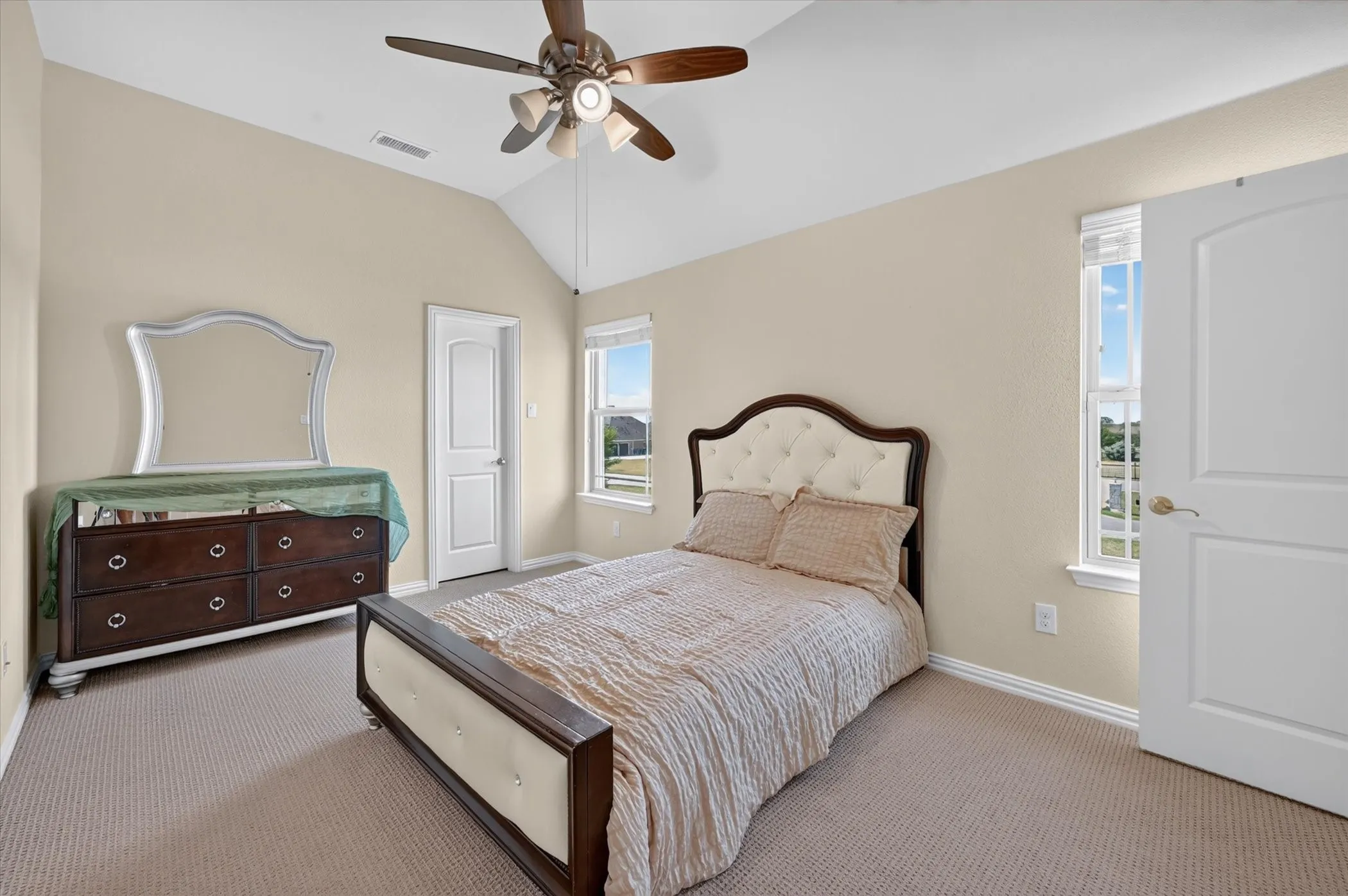 Single Family Residence For Sale in Collin County , 4901 Keswick Drive, Parker, Texas 75002, 6 Bedroom, 5 Bathroom, 3 Garage spaces, 4,762 Sqft, built in 2018, mls#21400226, Real Estate Agent in Parker, Homes For Sale in Collin county, Homes For Sale in Parker, Realtor in Parker Texas, Real Estate Brokerage Independent Realty Texas, Luminita Cordes Realtor