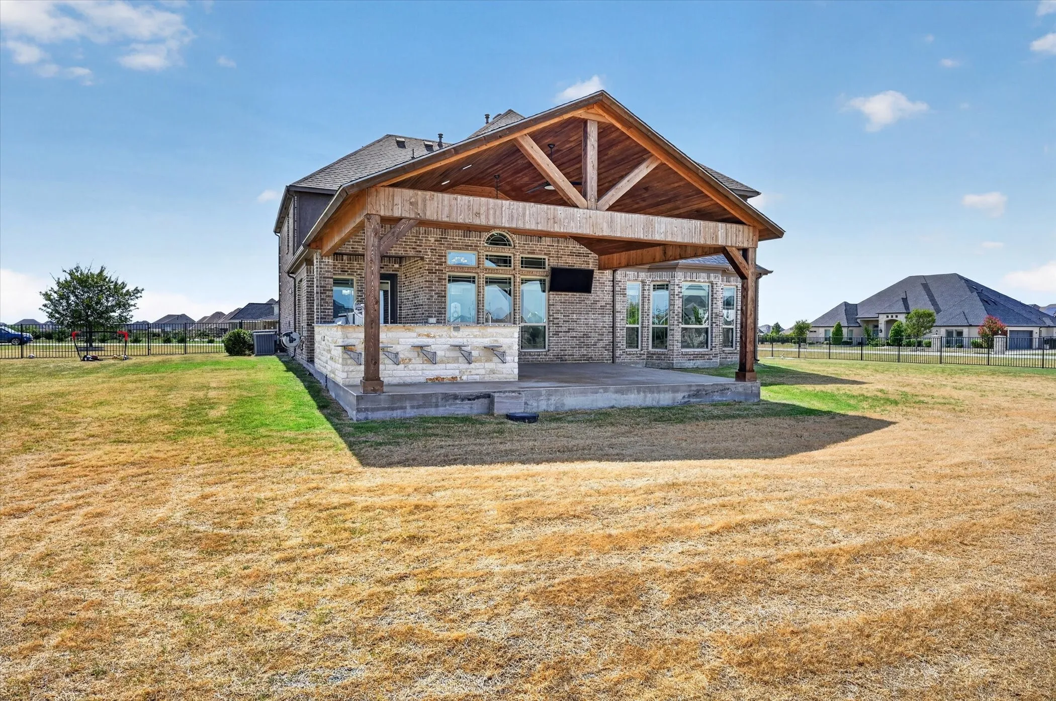 Single Family Residence For Sale in Collin County , 4901 Keswick Drive, Parker, Texas 75002, 6 Bedroom, 5 Bathroom, 3 Garage spaces, 4,762 Sqft, built in 2018, mls#21400226, Real Estate Agent in Parker, Homes For Sale in Collin county, Homes For Sale in Parker, Realtor in Parker Texas, Real Estate Brokerage Independent Realty Texas, Luminita Cordes Realtor