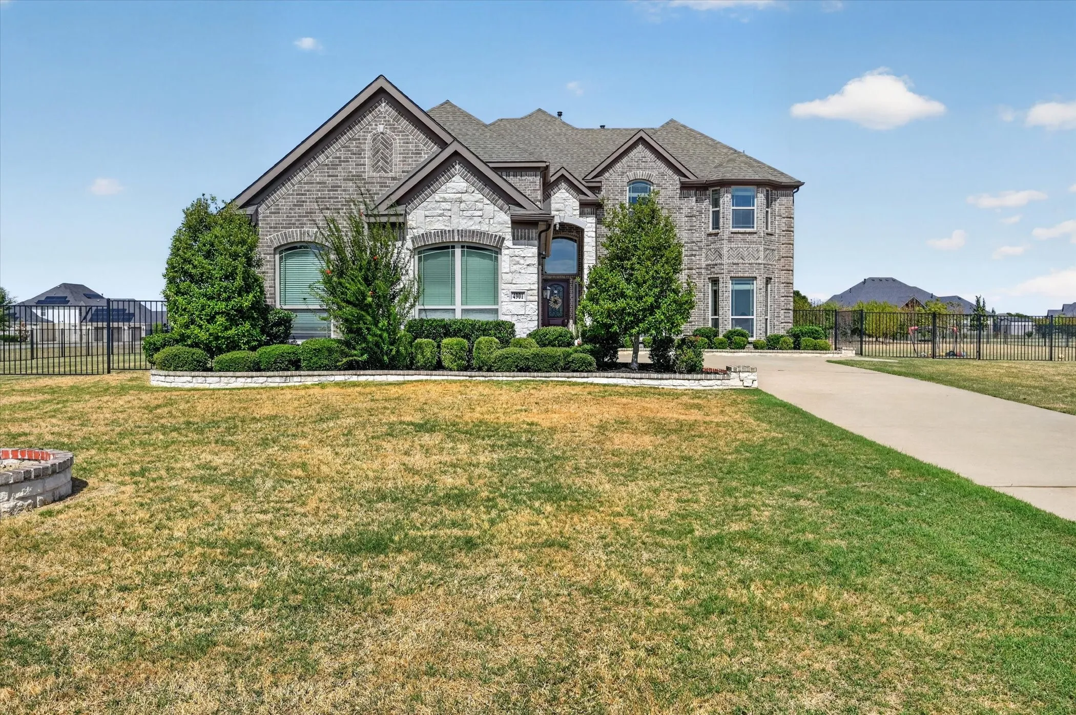 Single Family Residence For Sale