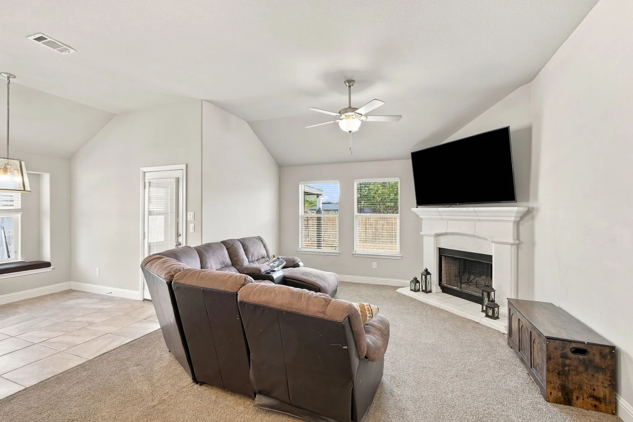 Single Family Residence For Sale in Hill County , 425 Stoneridge Drive, Hillsboro, Texas 76645, 3 Bedroom, 2 Bathroom, 2 Garage spaces, 1,555 Sqft, built in 2018, mls#21406355, Real Estate Agent in Hillsboro, Homes For Sale in Hill county, Homes For Sale in Hillsboro, Realtor in Hillsboro Texas, Real Estate Brokerage Independent Realty Texas, Luminita Cordes Realtor