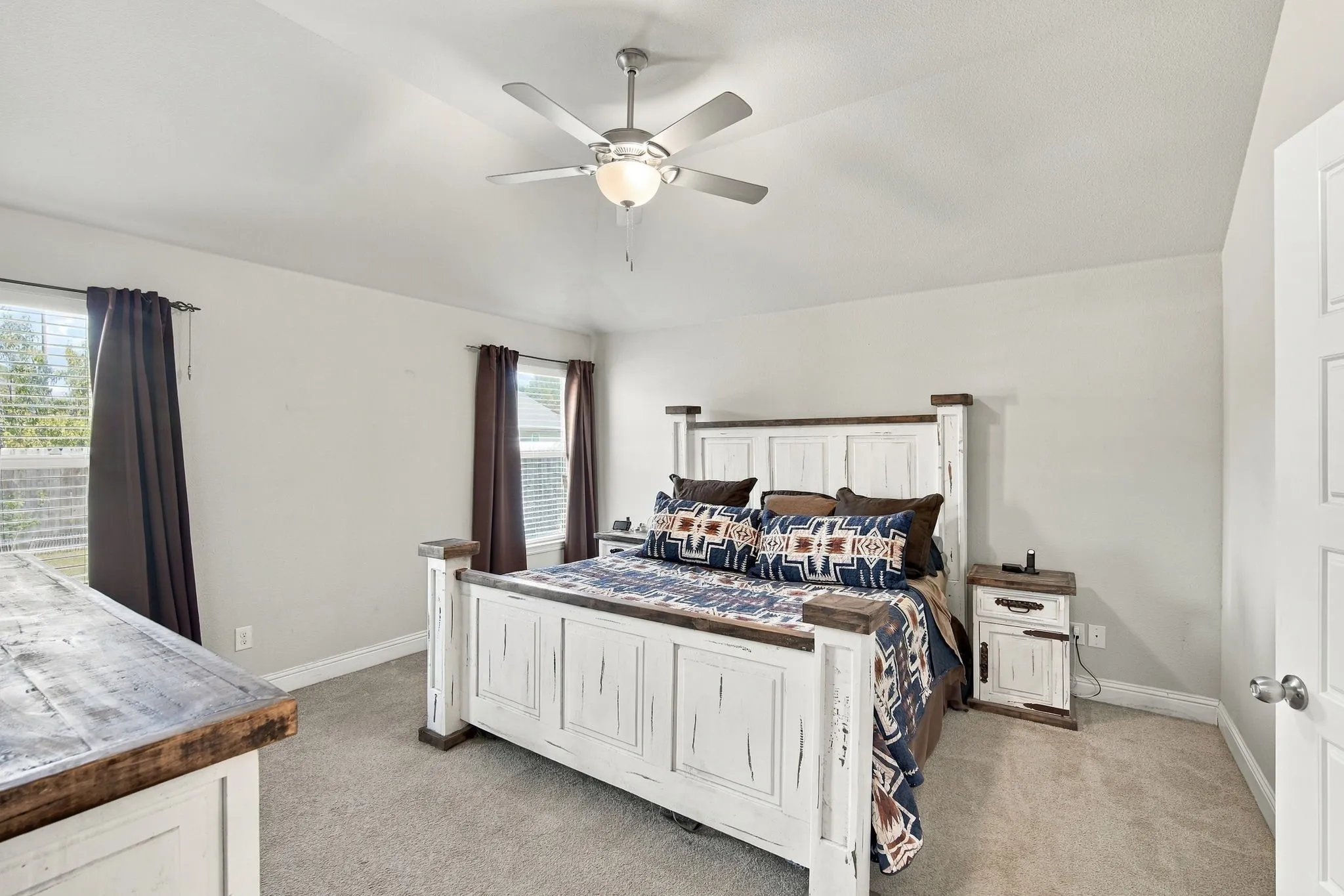 Single Family Residence For Sale in Hill County , 425 Stoneridge Drive, Hillsboro, Texas 76645, 3 Bedroom, 2 Bathroom, 2 Garage spaces, 1,555 Sqft, built in 2018, mls#21406355, Real Estate Agent in Hillsboro, Homes For Sale in Hill county, Homes For Sale in Hillsboro, Realtor in Hillsboro Texas, Real Estate Brokerage Independent Realty Texas, Luminita Cordes Realtor