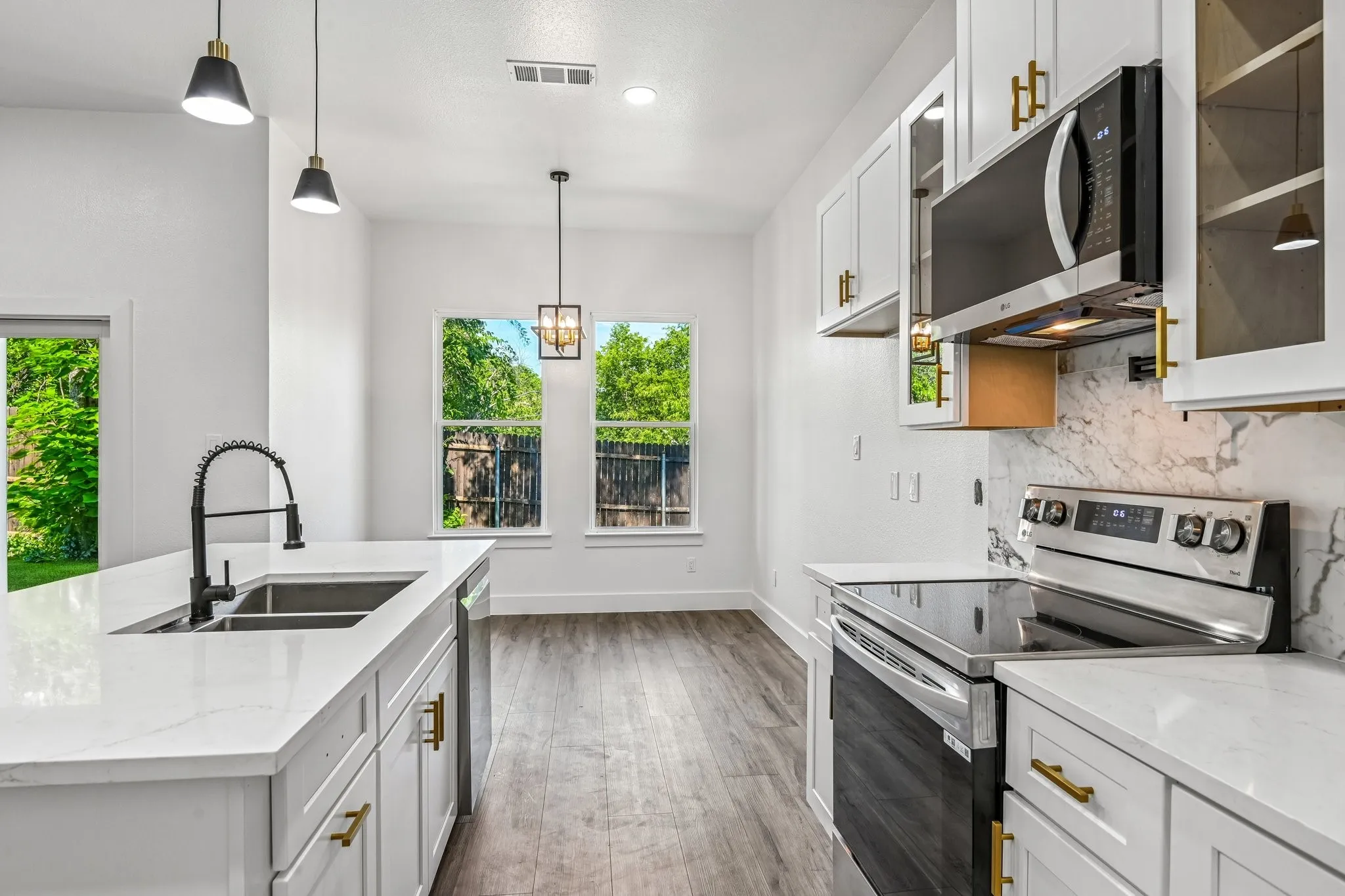 Single Family Residence For Sale in Tarrant County , 2504 Vaughn Boulevard, Fort Worth, Texas 76105, 3 Bedroom, 2 Bathroom, 2 Garage spaces, 1,592 Sqft, built in 2026, mls#21404355, Real Estate Agent in Fort Worth, Homes For Sale in Tarrant county, Homes For Sale in Fort Worth, Realtor in Fort Worth Texas, Real Estate Brokerage Independent Realty Texas, Luminita Cordes Realtor
