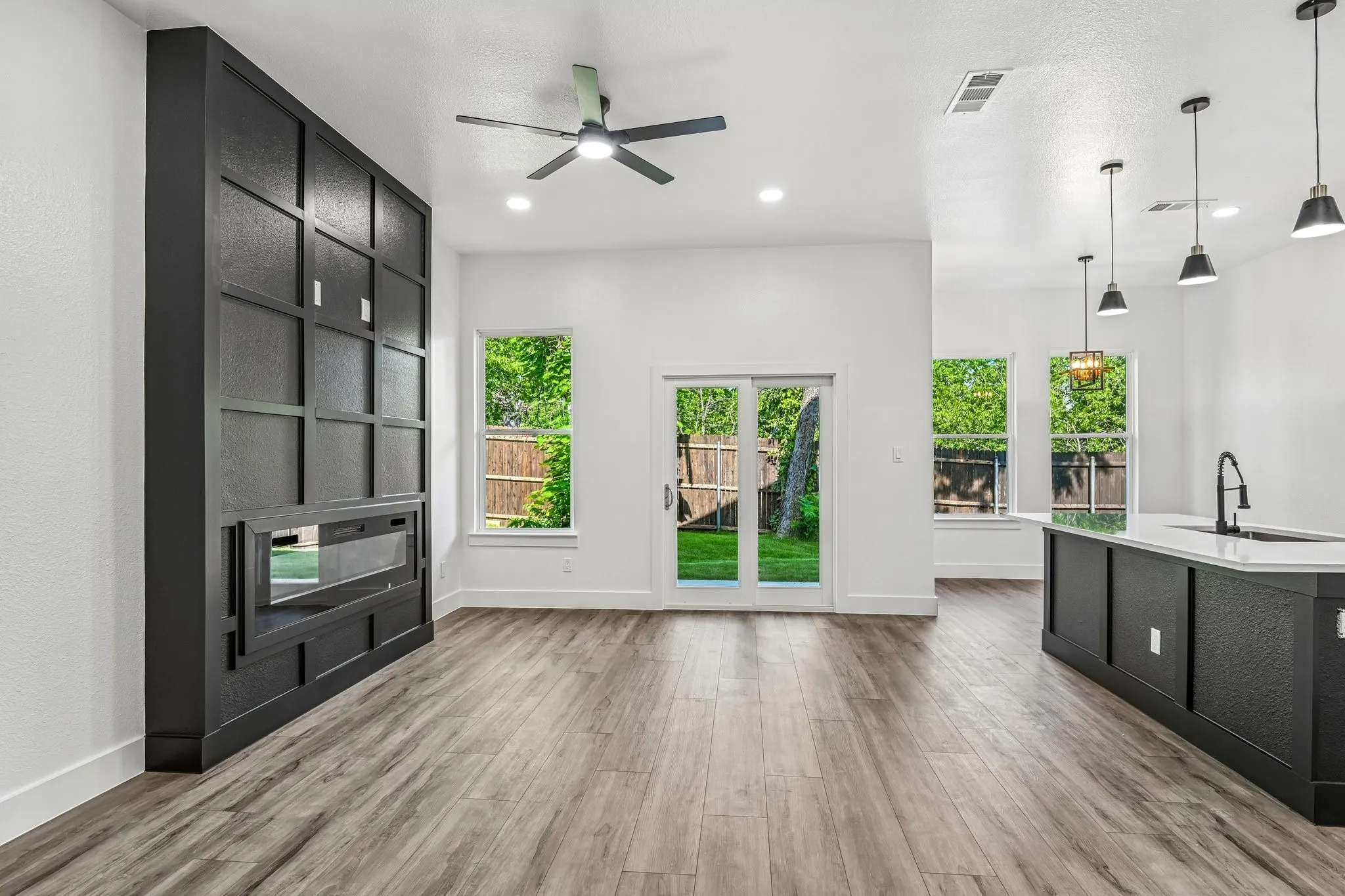 Single Family Residence For Sale in Tarrant County , 2504 Vaughn Boulevard, Fort Worth, Texas 76105, 3 Bedroom, 2 Bathroom, 2 Garage spaces, 1,592 Sqft, built in 2026, mls#21404355, Real Estate Agent in Fort Worth, Homes For Sale in Tarrant county, Homes For Sale in Fort Worth, Realtor in Fort Worth Texas, Real Estate Brokerage Independent Realty Texas, Luminita Cordes Realtor