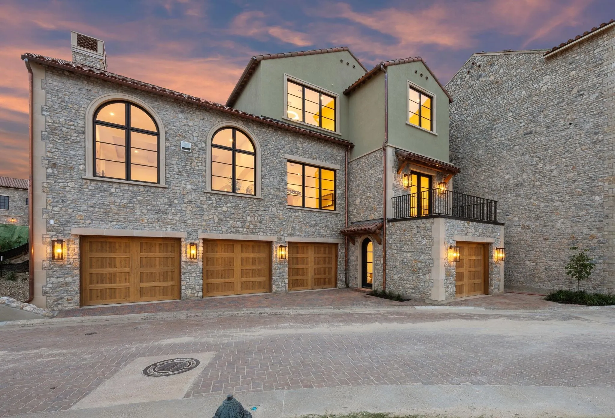 Single Family Residence For Sale in Tarrant County , 36 Cardona Drive, Westlake, Texas 76262, 4 Bedroom, 6 Bathroom, 4 Garage spaces, 5,380 Sqft, built in 2025, mls#21405206, Real Estate Agent in Westlake, Homes For Sale in Tarrant county, Homes For Sale in Westlake, Realtor in Westlake Texas, Real Estate Brokerage Independent Realty Texas, Luminita Cordes Realtor