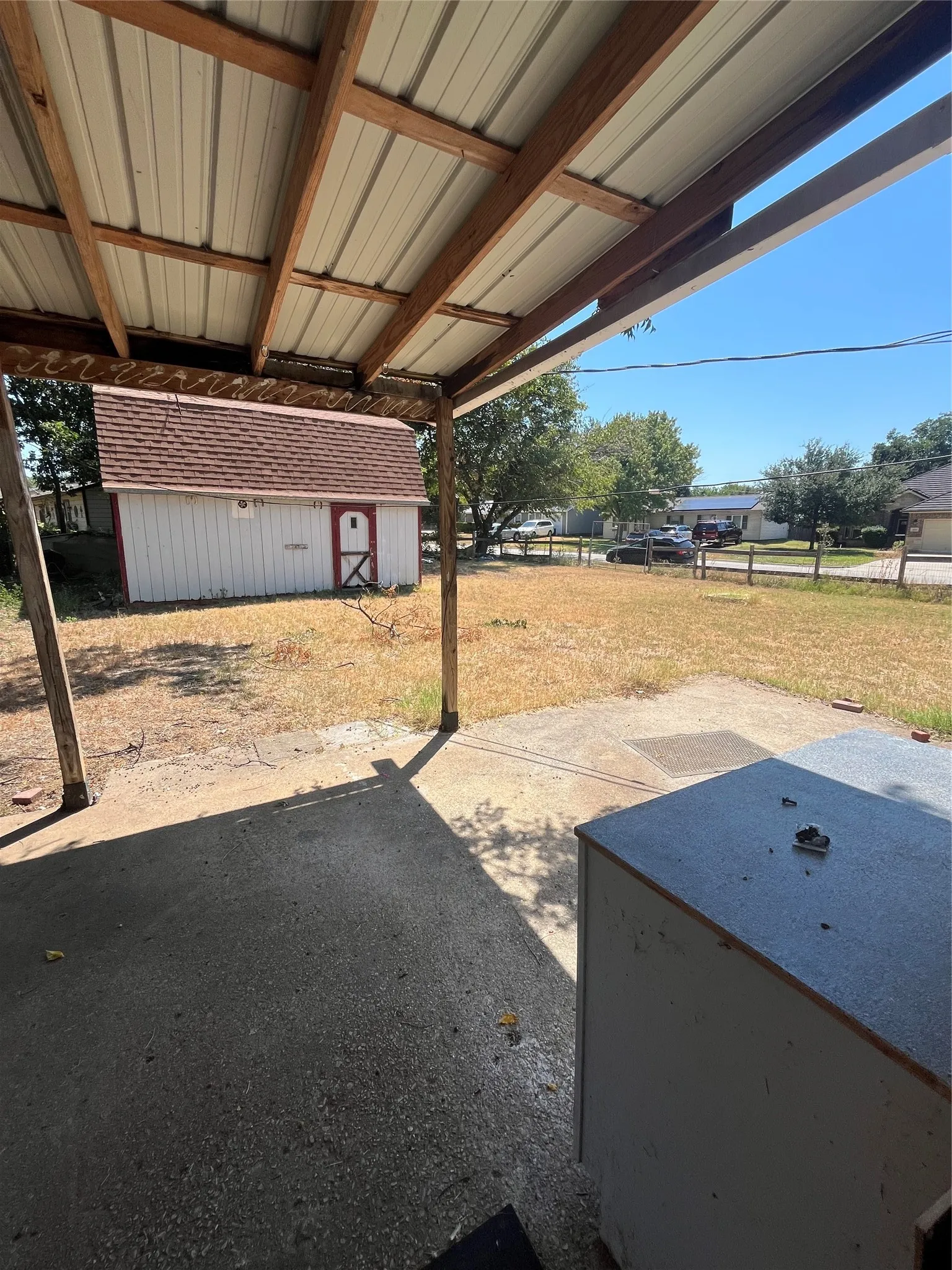 Single Family Residence For Rent in Tarrant County , 1002 Collin Drive, Euless, Texas 76039, 3 Bedroom, 1 Bathroom, Garage spaces, 1,196 Sqft, built in 1957, mls#21407611, Real Estate Agent in Euless, Homes For Rent in Tarrant county, Homes For Rent in Euless, Realtor in Euless Texas, Real Estate Brokerage Independent Realty Texas, Luminita Cordes Realtor