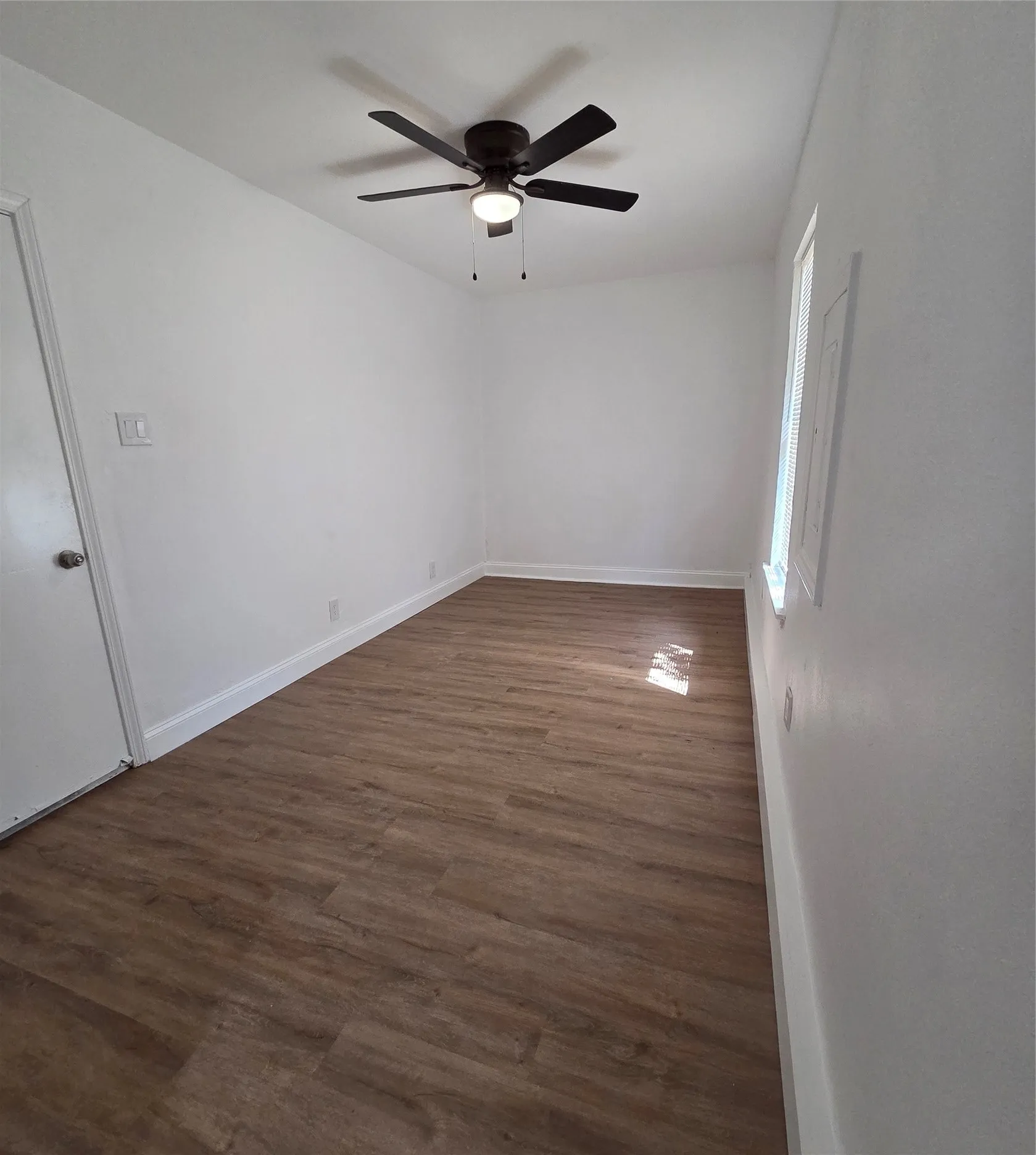 Single Family Residence For Sale in Dallas County , 10525 Big Thicket Drive, Dallas, Texas 75217, 3 Bedroom, 2 Bathroom, Garage spaces, 1,243 Sqft, built in 1979, mls#21407615, Real Estate Agent in Dallas, Homes For Sale in Dallas county, Homes For Sale in Dallas, Realtor in Dallas Texas, Real Estate Brokerage Independent Realty Texas, Luminita Cordes Realtor