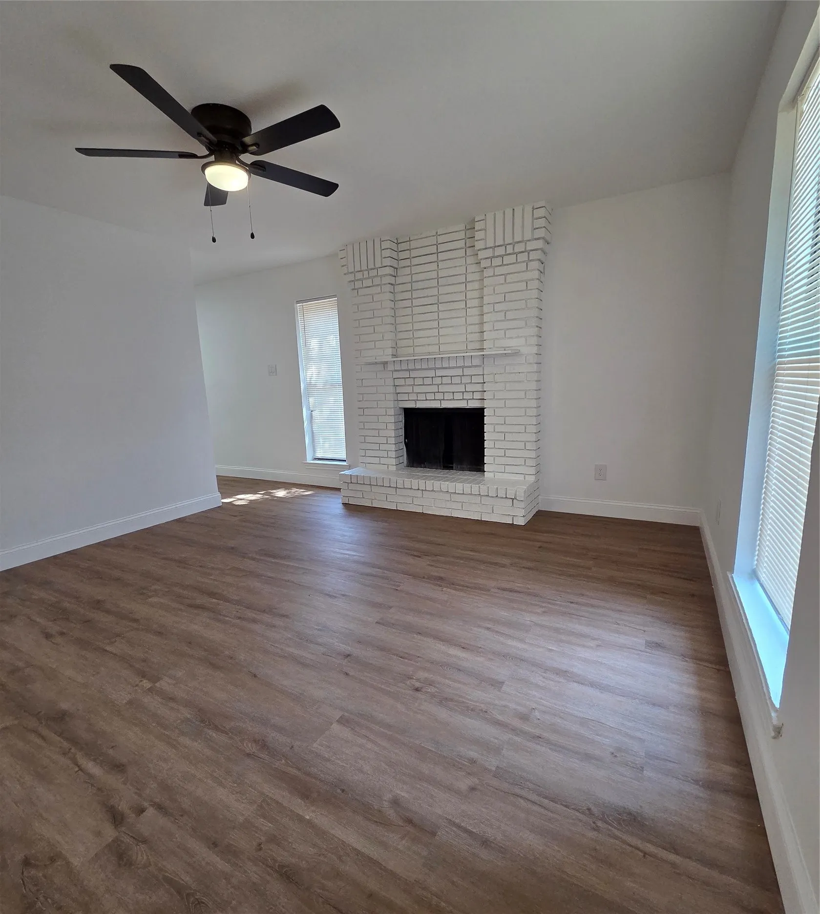 Single Family Residence For Sale in Dallas County , 10525 Big Thicket Drive, Dallas, Texas 75217, 3 Bedroom, 2 Bathroom, Garage spaces, 1,243 Sqft, built in 1979, mls#21407615, Real Estate Agent in Dallas, Homes For Sale in Dallas county, Homes For Sale in Dallas, Realtor in Dallas Texas, Real Estate Brokerage Independent Realty Texas, Luminita Cordes Realtor