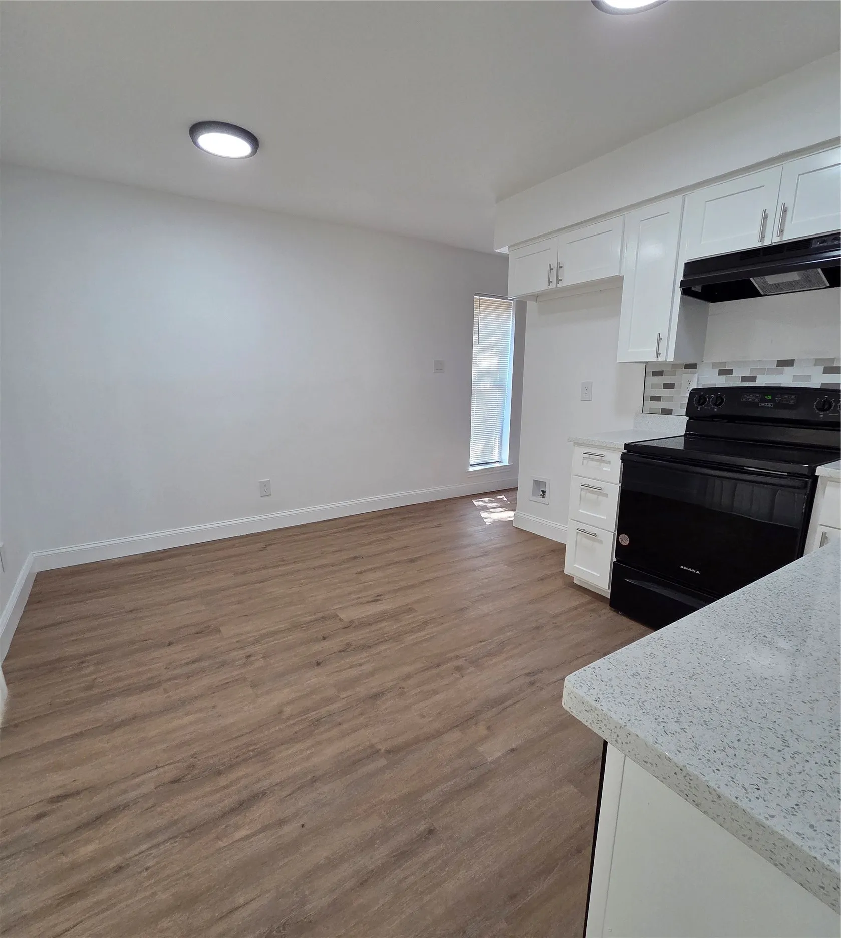 Single Family Residence For Sale in Dallas County , 10525 Big Thicket Drive, Dallas, Texas 75217, 3 Bedroom, 2 Bathroom, Garage spaces, 1,243 Sqft, built in 1979, mls#21407615, Real Estate Agent in Dallas, Homes For Sale in Dallas county, Homes For Sale in Dallas, Realtor in Dallas Texas, Real Estate Brokerage Independent Realty Texas, Luminita Cordes Realtor