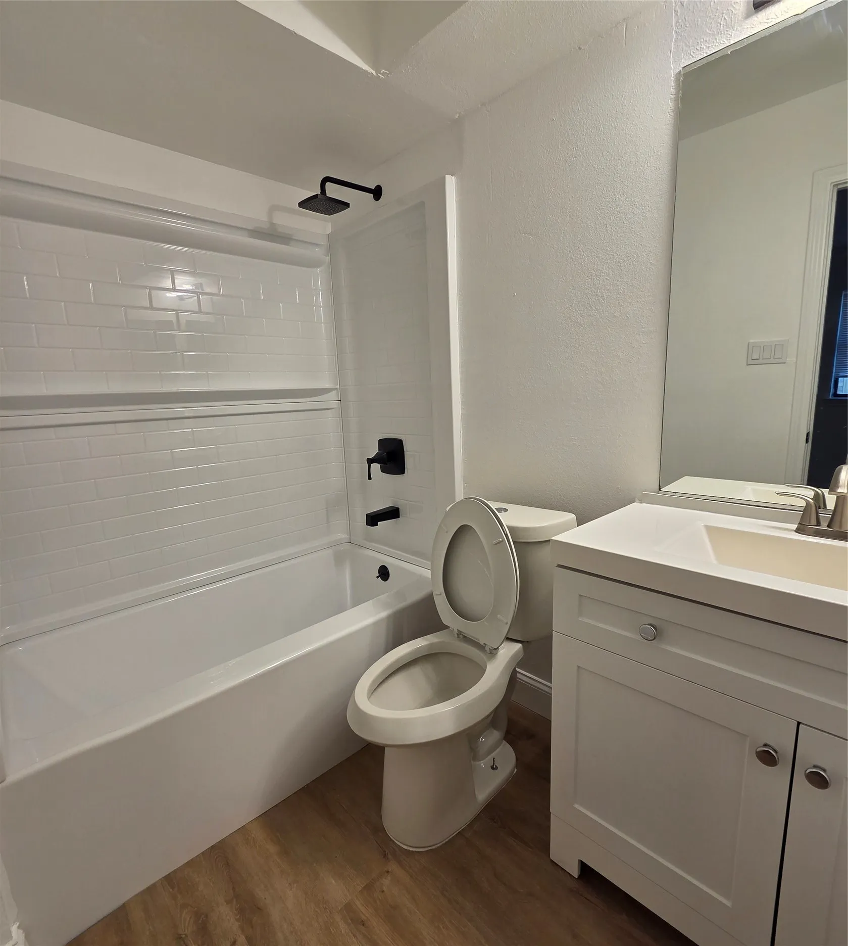Single Family Residence For Sale in Dallas County , 10525 Big Thicket Drive, Dallas, Texas 75217, 3 Bedroom, 2 Bathroom, Garage spaces, 1,243 Sqft, built in 1979, mls#21407615, Real Estate Agent in Dallas, Homes For Sale in Dallas county, Homes For Sale in Dallas, Realtor in Dallas Texas, Real Estate Brokerage Independent Realty Texas, Luminita Cordes Realtor
