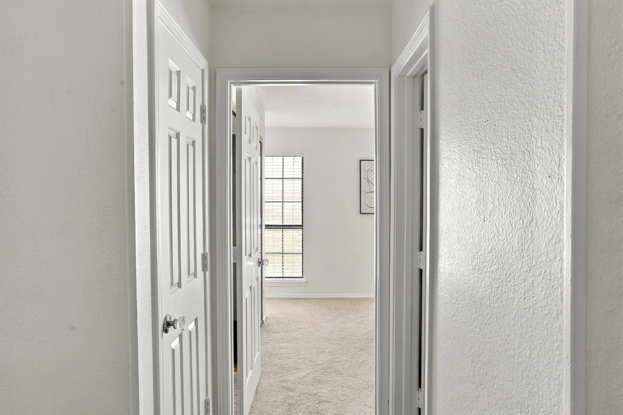 Condominium For Sale in Dallas County , 5200 Martel Avenue 25C, Dallas, Texas 75206, 2 Bedroom, 2 Bathroom, Garage spaces, 1,056 Sqft, built in 1983, mls#21404808, Real Estate Agent in Dallas, Homes For Sale in Dallas county, Homes For Sale in Dallas, Realtor in Dallas Texas, Real Estate Brokerage Independent Realty Texas, Luminita Cordes Realtor