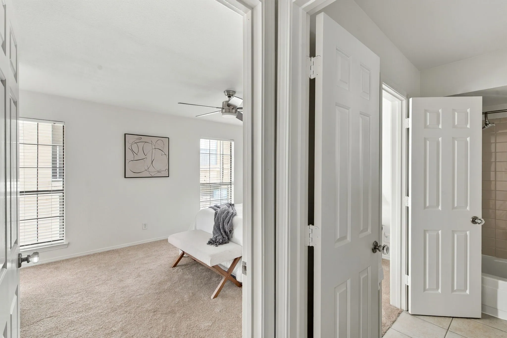 Condominium For Sale in Dallas County , 5200 Martel Avenue 25C, Dallas, Texas 75206, 2 Bedroom, 2 Bathroom, Garage spaces, 1,056 Sqft, built in 1983, mls#21404808, Real Estate Agent in Dallas, Homes For Sale in Dallas county, Homes For Sale in Dallas, Realtor in Dallas Texas, Real Estate Brokerage Independent Realty Texas, Luminita Cordes Realtor