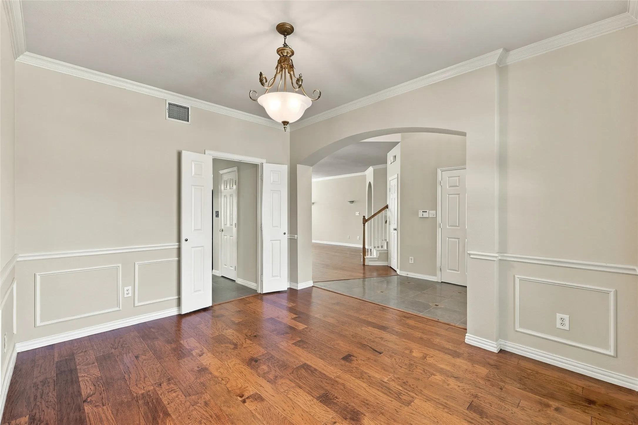 Single Family Residence For Sale in Collin County , 202 Devonshire Court, Mc Kinney, Texas 75071, 4 Bedroom, 3 Bathroom, 2 Garage spaces, 2,487 Sqft, built in 1997, mls#21407055, Real Estate Agent in Mc Kinney, Homes For Sale in Collin county, Homes For Sale in Mc Kinney, Realtor in Mc Kinney Texas, Real Estate Brokerage Independent Realty Texas, Luminita Cordes Realtor
