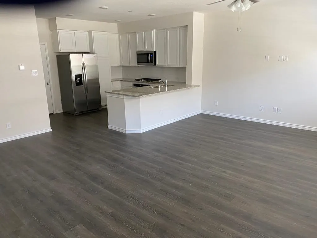 Townhouse For Rent in Denton County , 2402 Siskiyou Street, Lewisville, Texas 75056, 3 Bedroom, 4 Bathroom, 2 Garage spaces, 1,994 Sqft, built in 2019, mls#21407627, Real Estate Agent in Lewisville, Homes For Rent in Denton county, Homes For Rent in Lewisville, Realtor in Lewisville Texas, Real Estate Brokerage Independent Realty Texas, Luminita Cordes Realtor