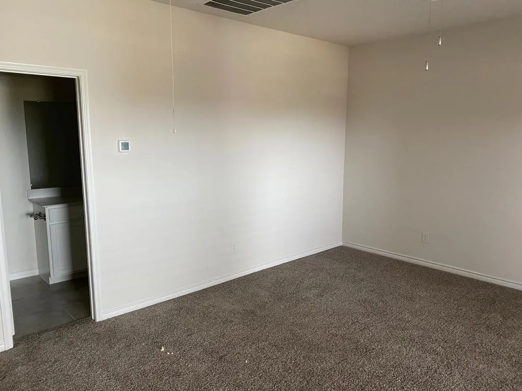 Townhouse For Rent in Denton County , 2402 Siskiyou Street, Lewisville, Texas 75056, 3 Bedroom, 4 Bathroom, 2 Garage spaces, 1,994 Sqft, built in 2019, mls#21407627, Real Estate Agent in Lewisville, Homes For Rent in Denton county, Homes For Rent in Lewisville, Realtor in Lewisville Texas, Real Estate Brokerage Independent Realty Texas, Luminita Cordes Realtor