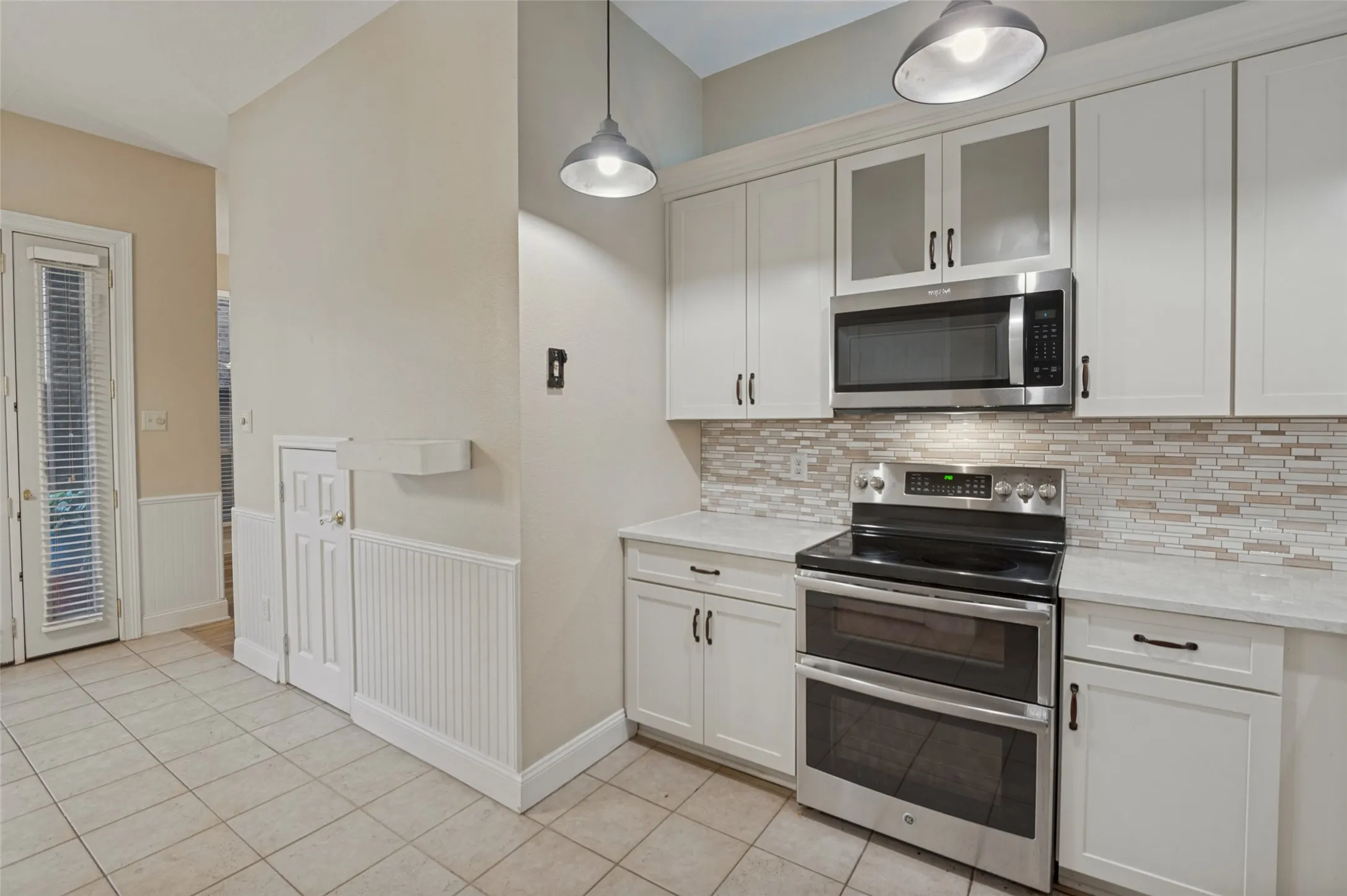 Single Family Residence For Sale in Dallas County , 649 Raintree Circle, Coppell, Texas 75019, 4 Bedroom, 3 Bathroom, 2 Garage spaces, 2,078 Sqft, built in 1990, mls#21404762, Real Estate Agent in Coppell, Homes For Sale in Dallas county, Homes For Sale in Coppell, Realtor in Coppell Texas, Real Estate Brokerage Independent Realty Texas, Luminita Cordes Realtor