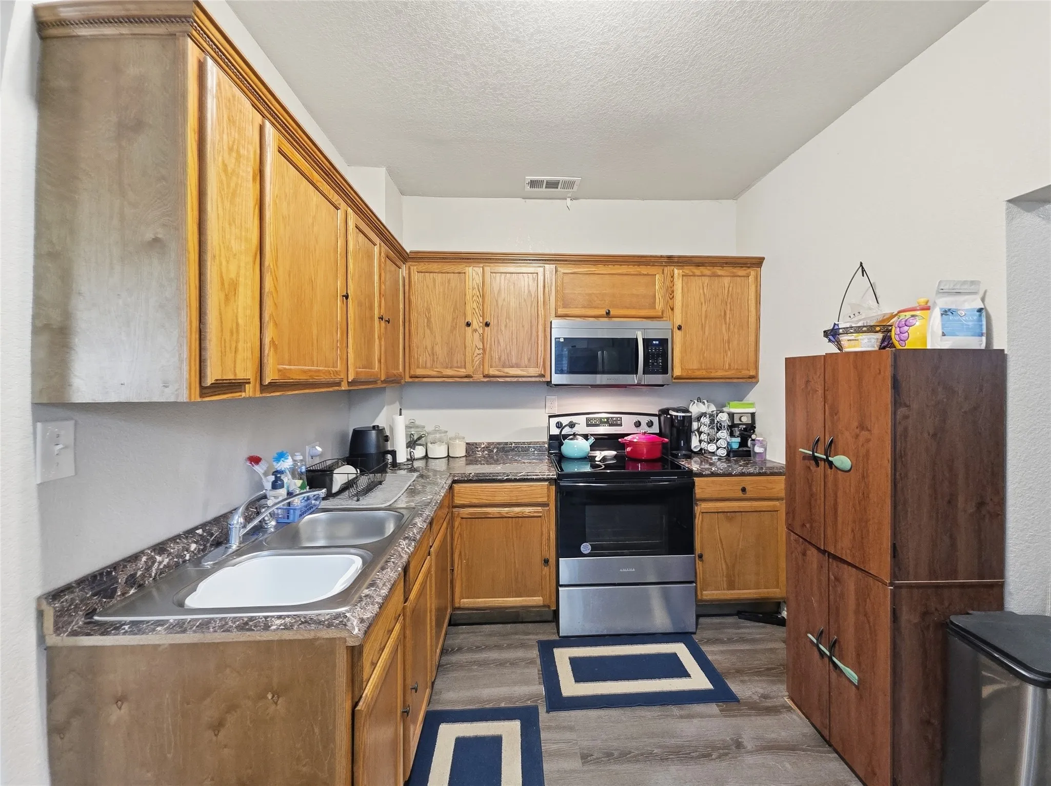 Single Family Residence For Sale in Tarrant County , 1328 Elmwood Avenue, Fort Worth, Texas 76104, 3 Bedroom, 2 Bathroom, Garage spaces, 1,632 Sqft, built in 1929, mls#21406505, Real Estate Agent in Fort Worth, Homes For Sale in Tarrant county, Homes For Sale in Fort Worth, Realtor in Fort Worth Texas, Real Estate Brokerage Independent Realty Texas, Luminita Cordes Realtor