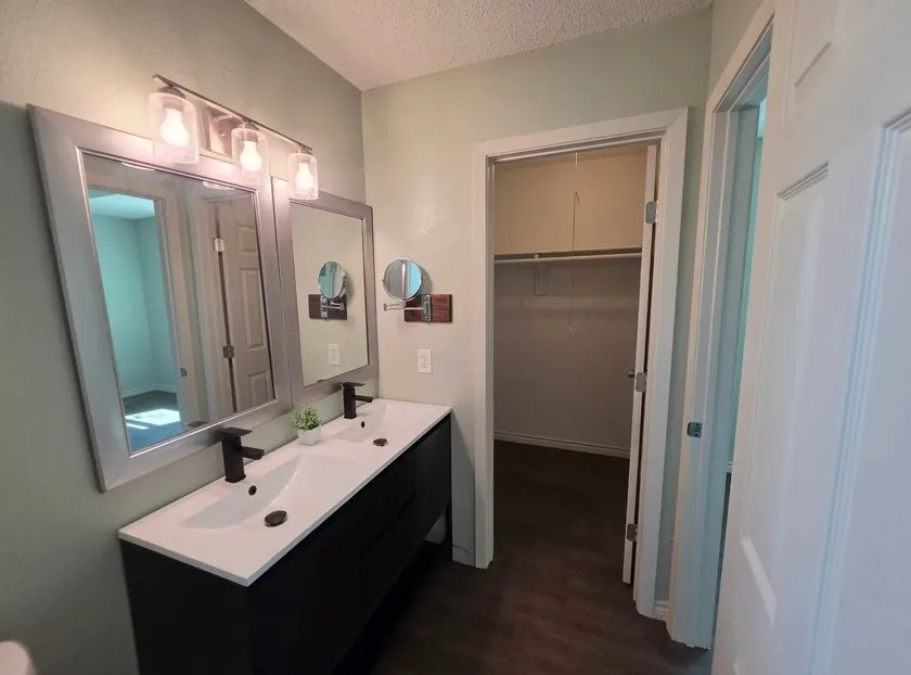 Single Family Residence For Sale in Tarrant County , 421 Allencrest Drive, White Settlement, Texas 76108, 3 Bedroom, 2 Bathroom, 2 Garage spaces, 1,280 Sqft, built in 1985, mls#21407631, Real Estate Agent in White Settlement, Homes For Sale in Tarrant county, Homes For Sale in White Settlement, Realtor in White Settlement Texas, Real Estate Brokerage Independent Realty Texas, Luminita Cordes Realtor