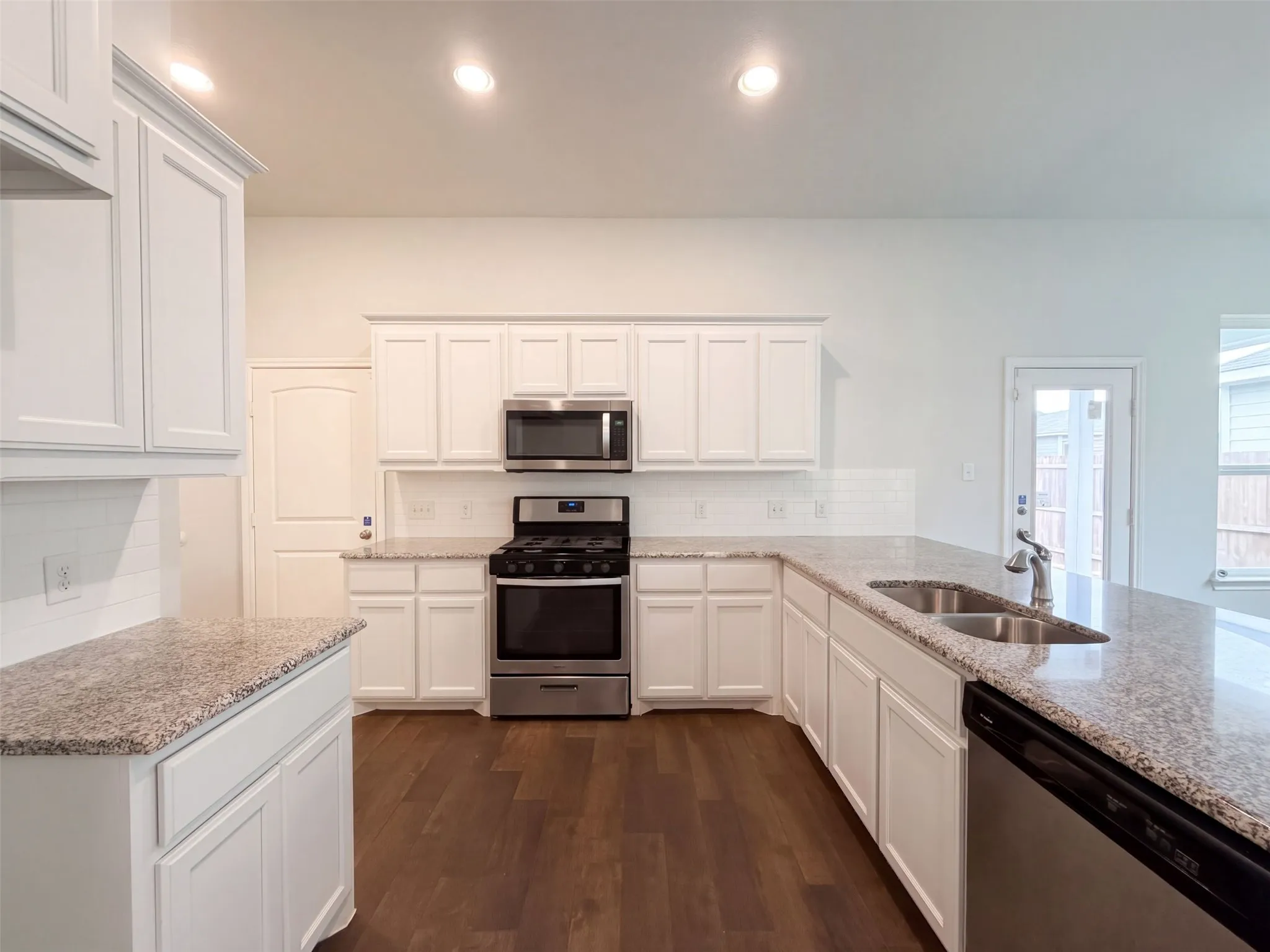 Single Family Residence For Sale in Kaufman County , 2825 Journey Lane, Heartland, Texas 75114, 3 Bedroom, 2 Bathroom, 2 Garage spaces, 1,460 Sqft, built in 2020, mls#21407642, Real Estate Agent in Heartland, Homes For Sale in Kaufman county, Homes For Sale in Heartland, Realtor in Heartland Texas, Real Estate Brokerage Independent Realty Texas, Luminita Cordes Realtor
